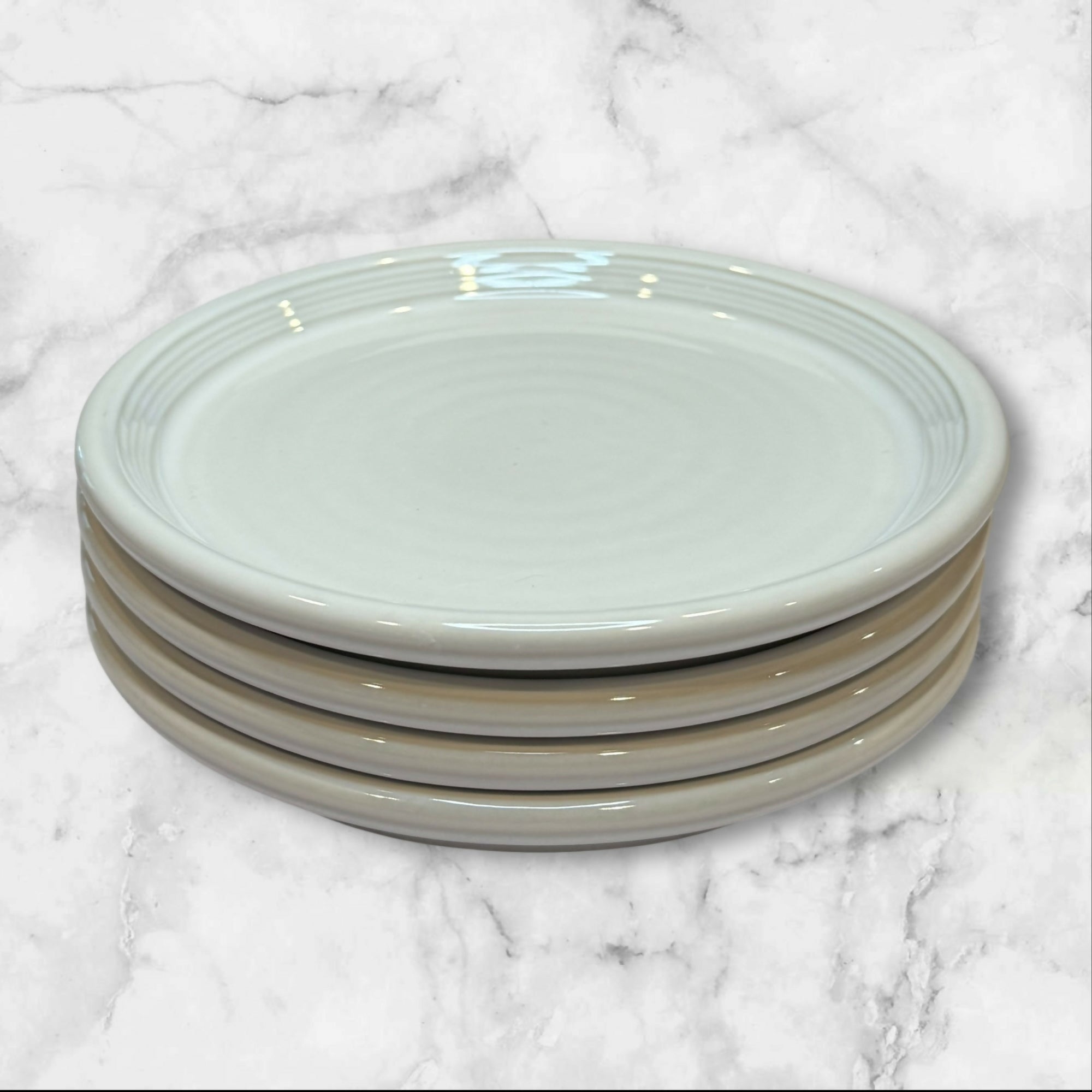 Crate & Barrel White Cream Stoneware Salad Plates | Set of 4 | Immaculate