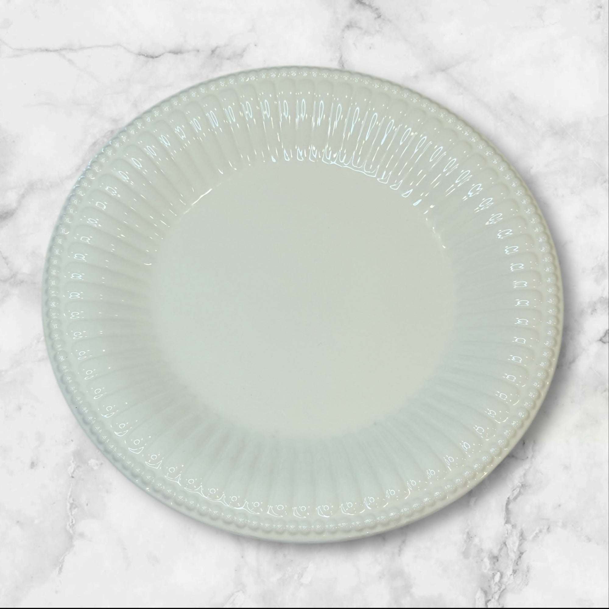 World Market Isabella White Dinner Plates | Set of 6 | Excellent Condition