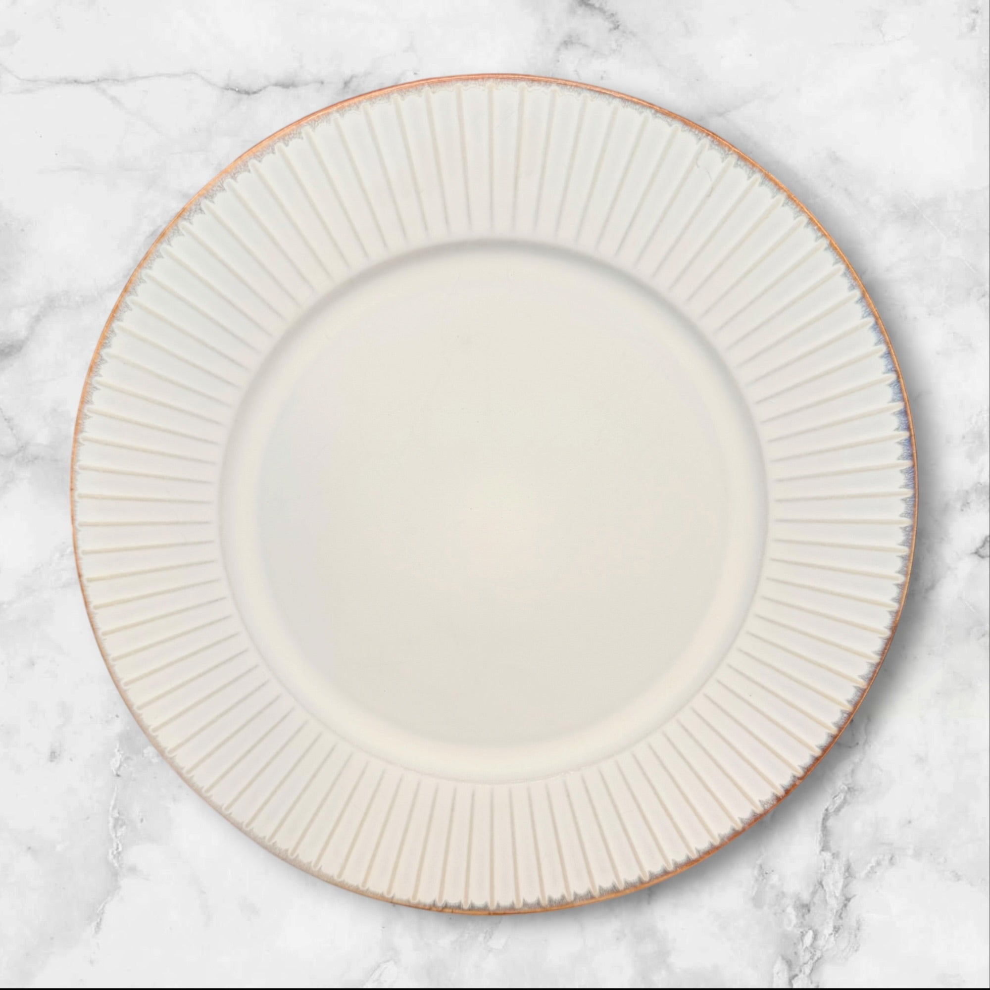 Tabletops Gallery White Ribbed Stoneware Plates | Set of 4 | Good Condition