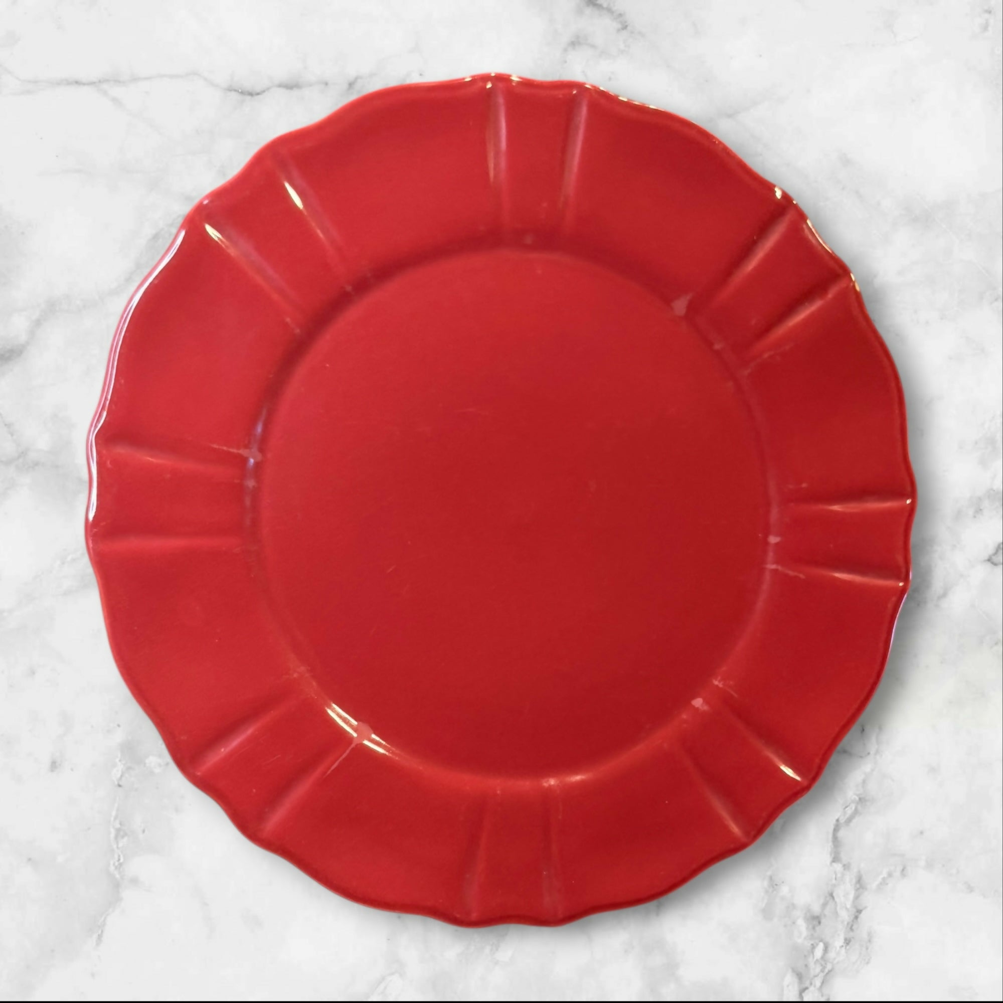 JCPenney Ashley Red Dinner Plates Set of 5 | Gently Used Condition