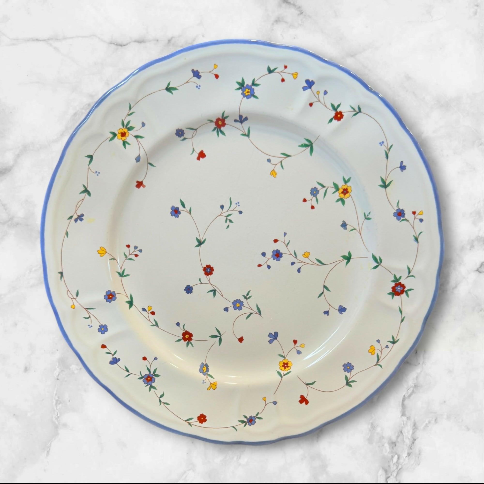 Epoch Oakbrook Floral Dinner Plates | Set of 4 | Gently Used Condition