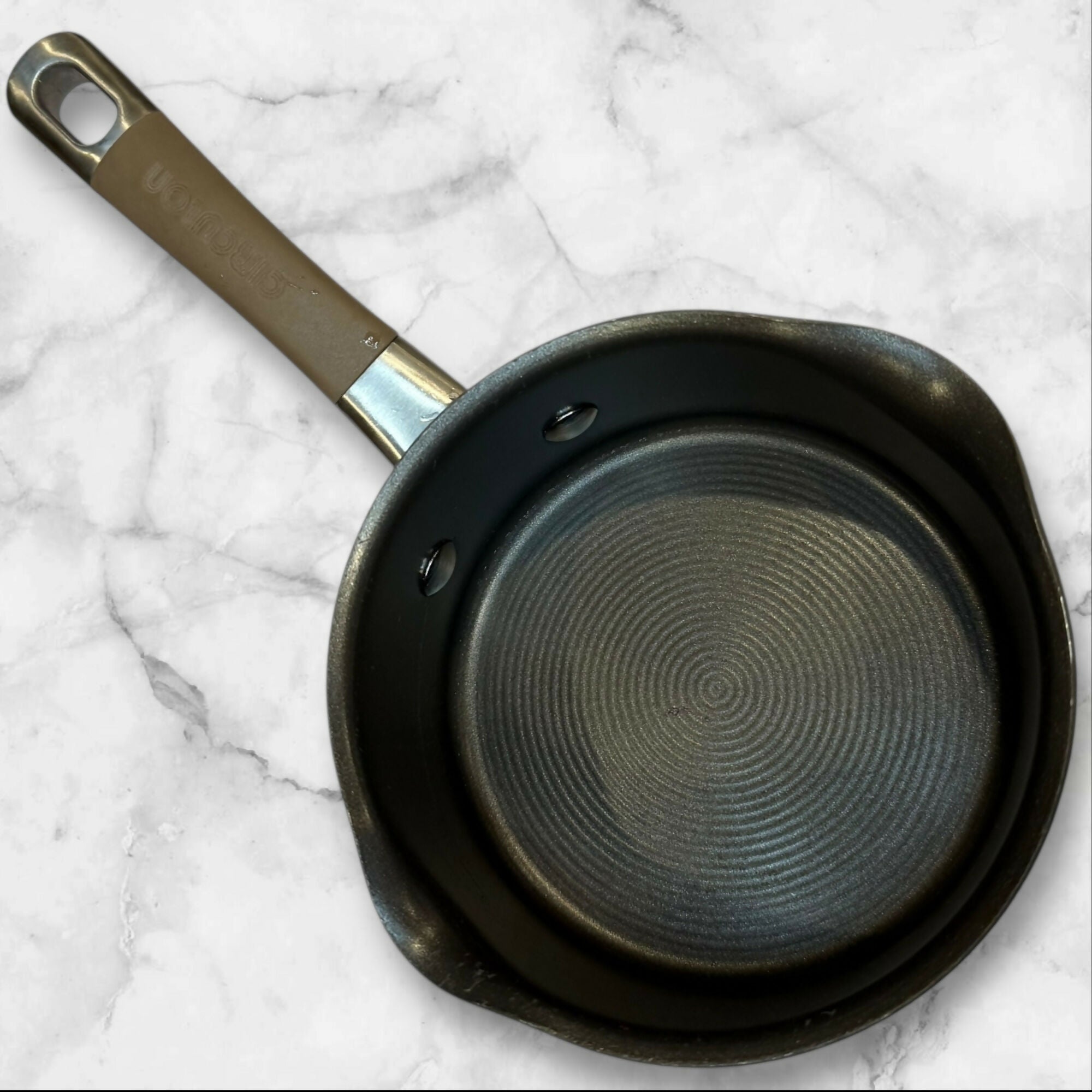 Circulon Premier Professional Saucepan w/ Lid | 1 Qt | Good Used Condition