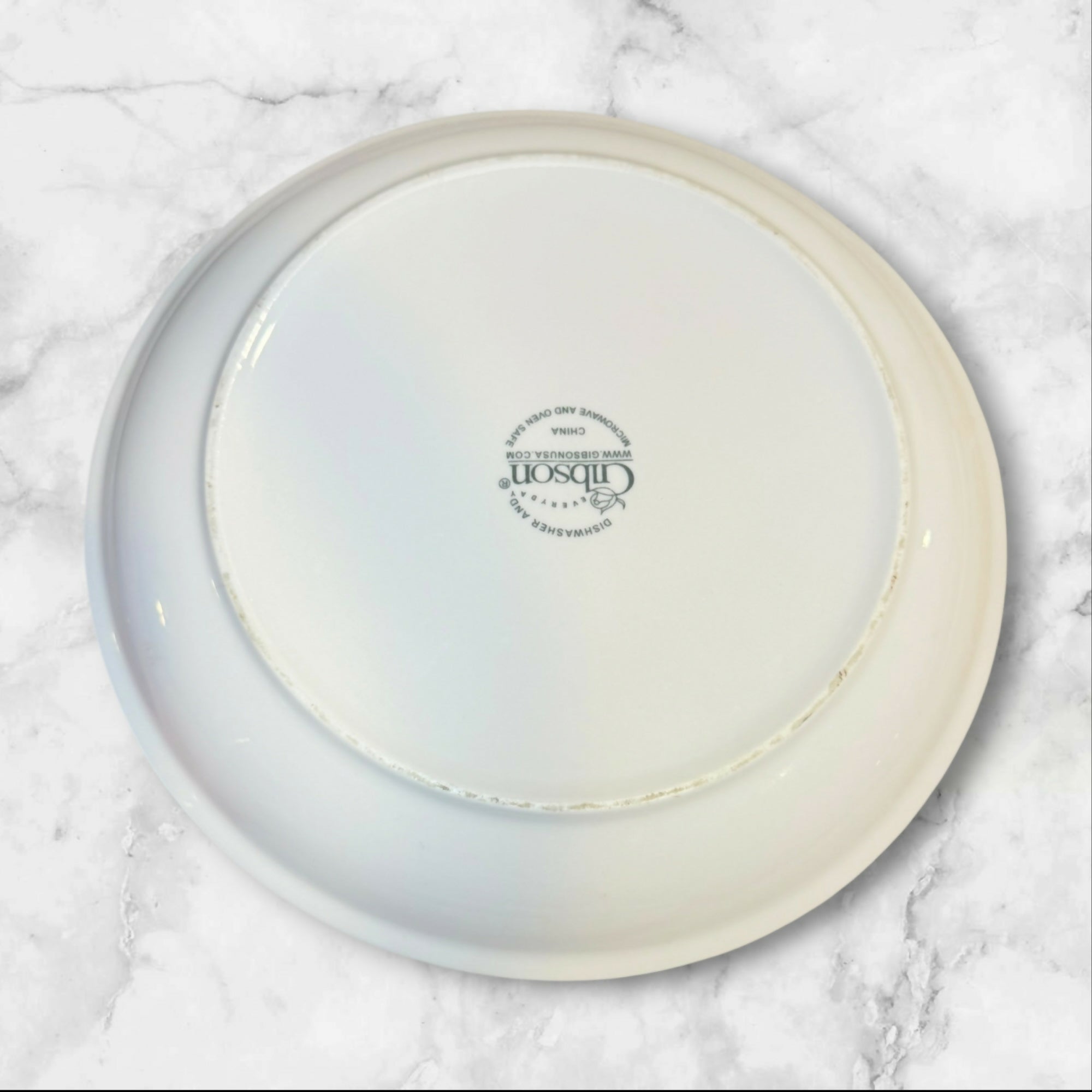 Gibson Designs Basic Living V Cobalt Dinner Plates Set of 3 Great Condition