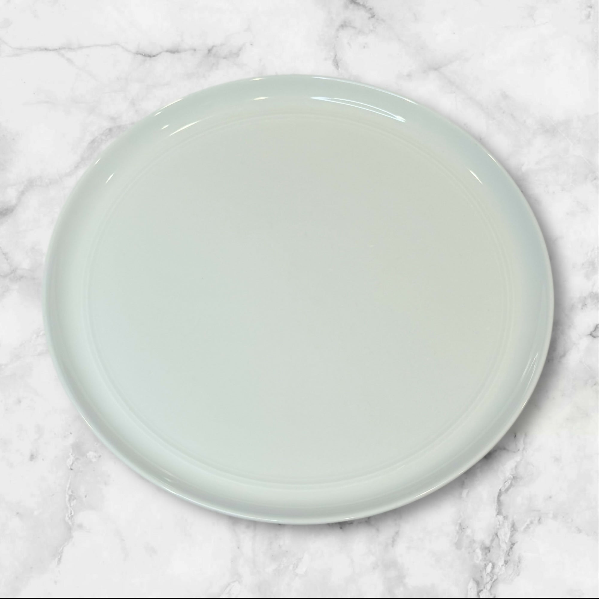 Crate & Barrel Hue Dinner Plates Grey & White | Set of 7 | Great Condition X