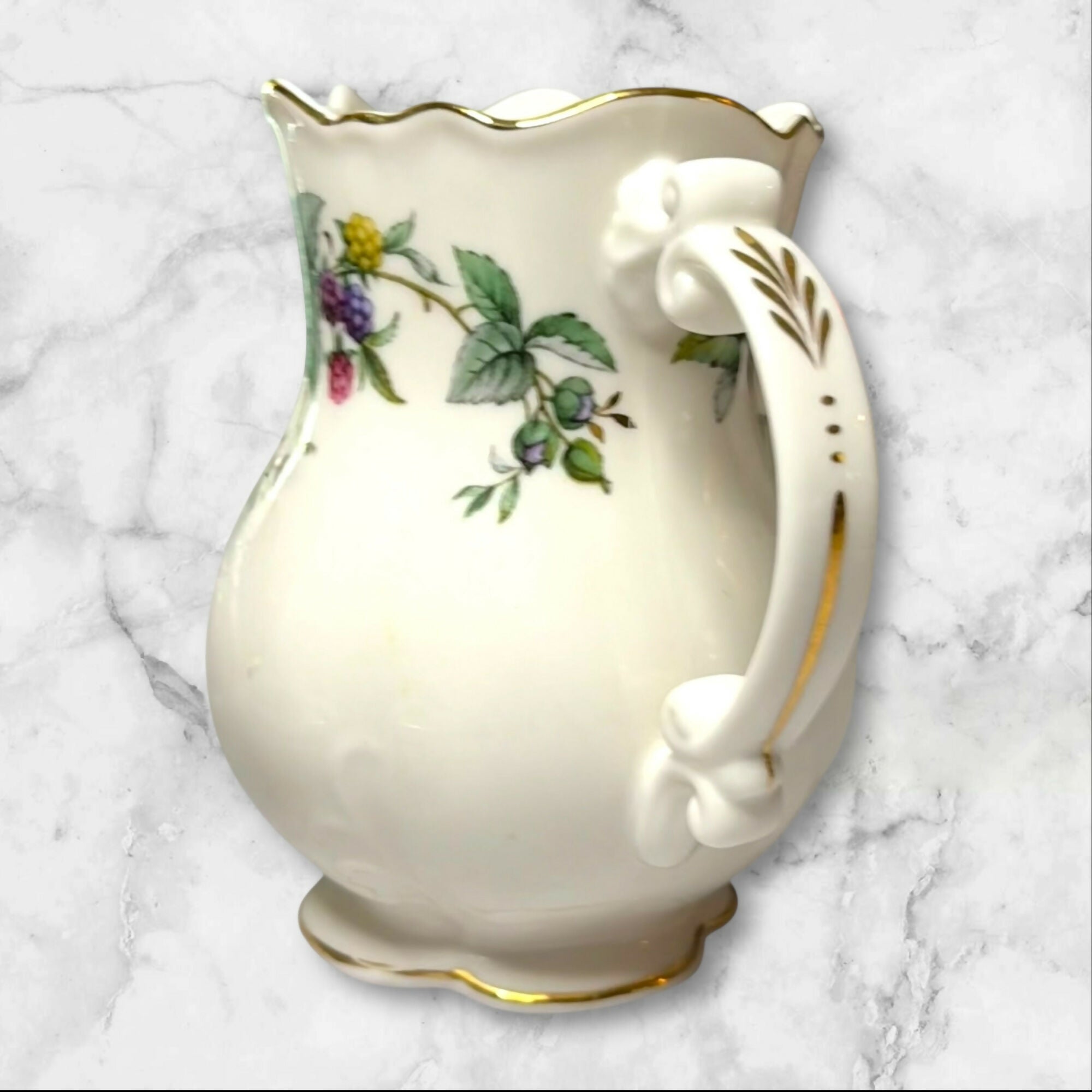 Grace’s Teaware Berry Yard 9-Piece Tea Set | Floral Porcelain | Excellent