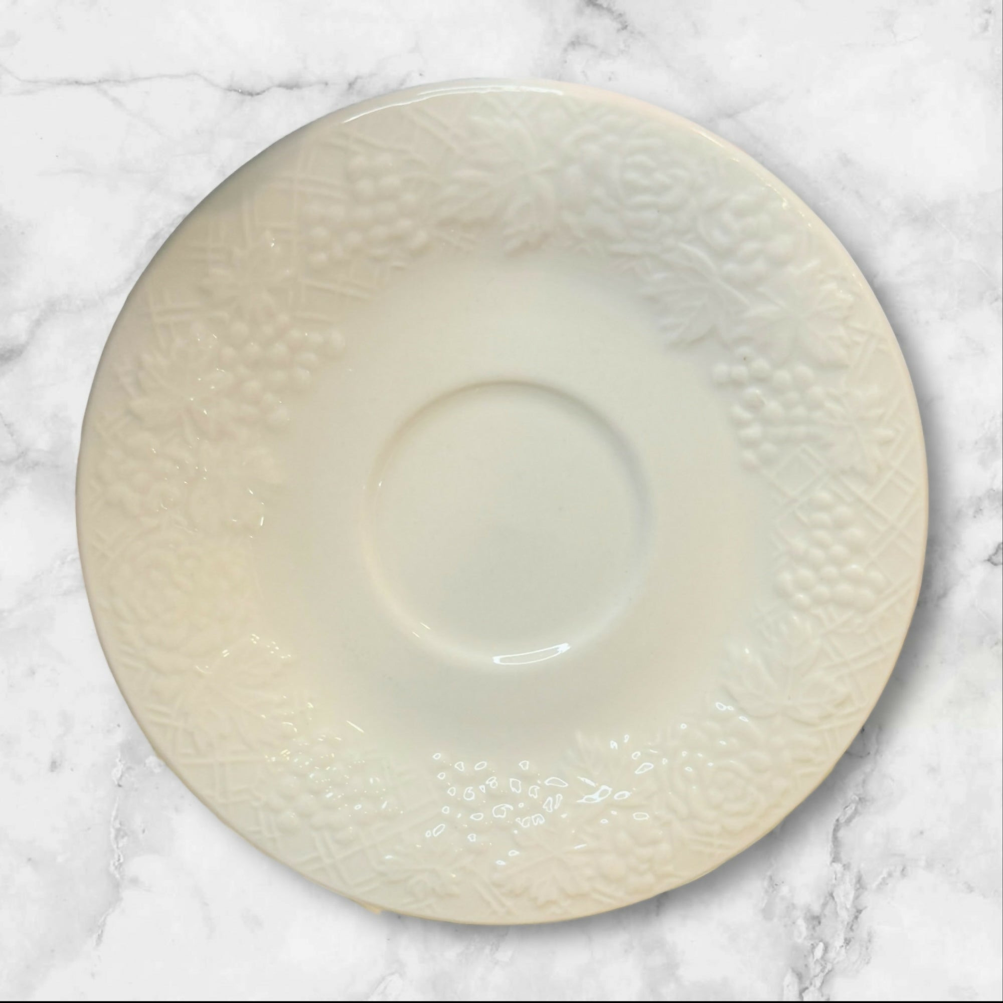 Gibson Embossed Fruit White Bread Plates | Set of 6 | Excellent Condition
