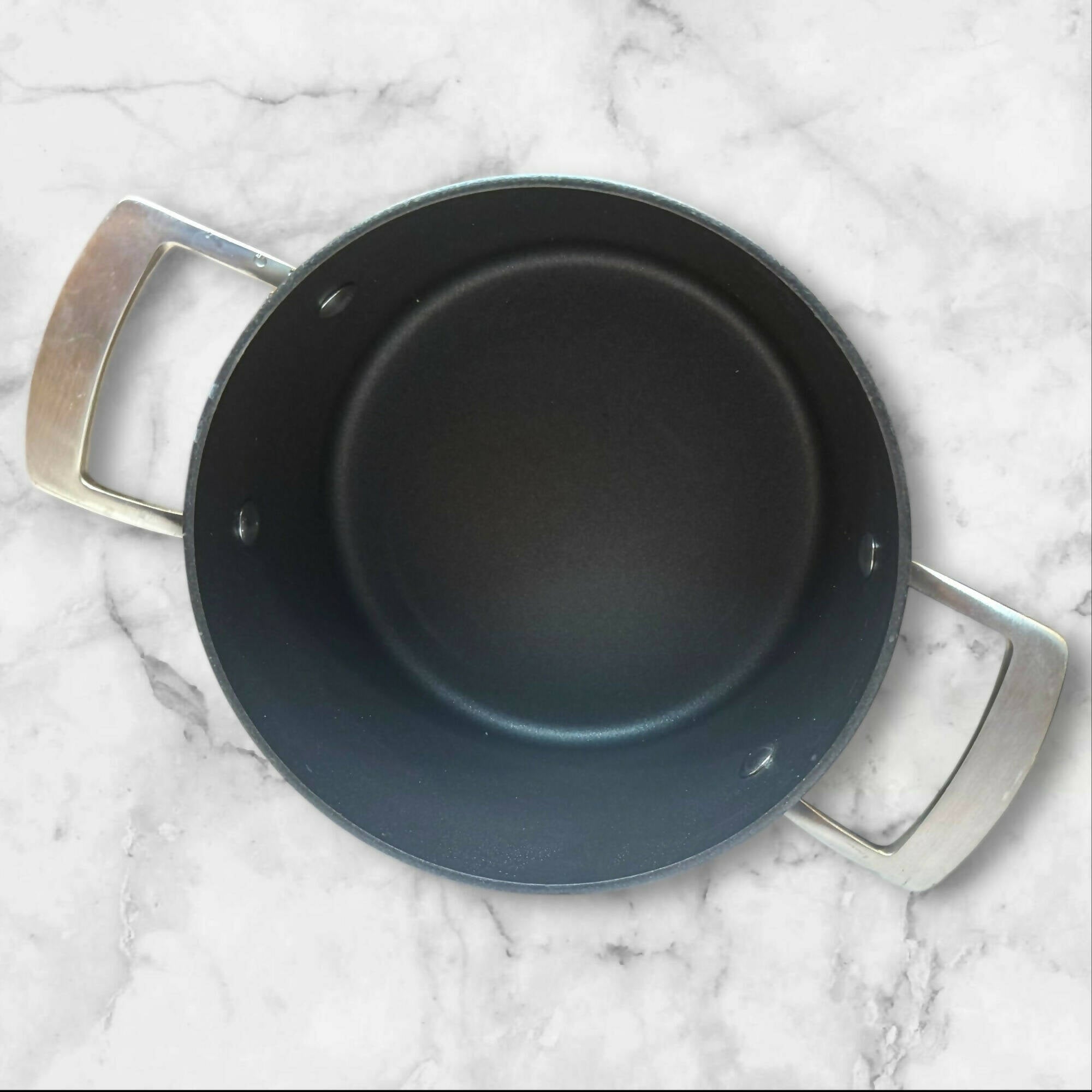 Kirkland Signature Hard-Anodized Stock Pot w/ Lid | 4 Qt | Great Condition