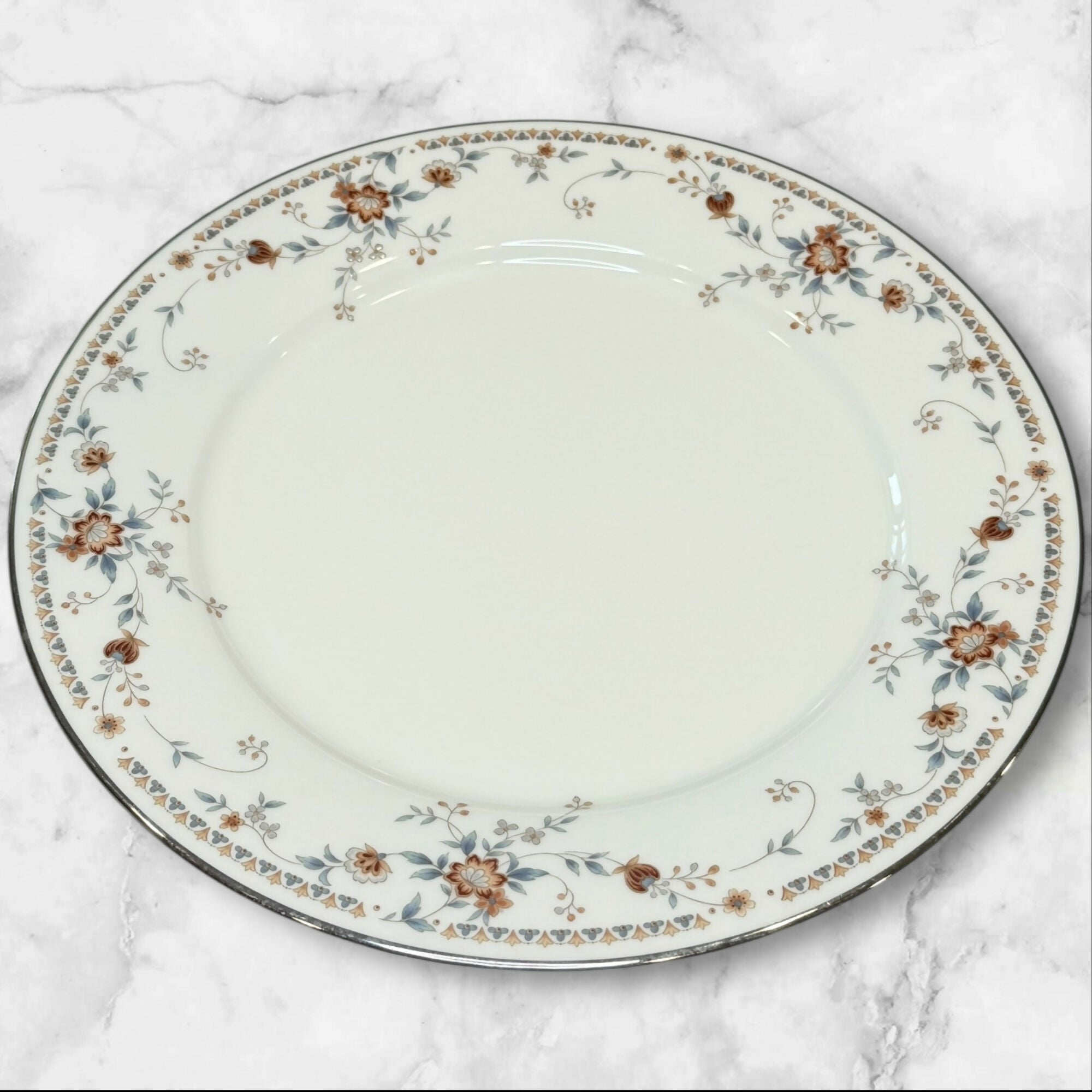 Noritake Adagio Dinner Plates | Set of 4 | Floral Rim | Excellent Condition