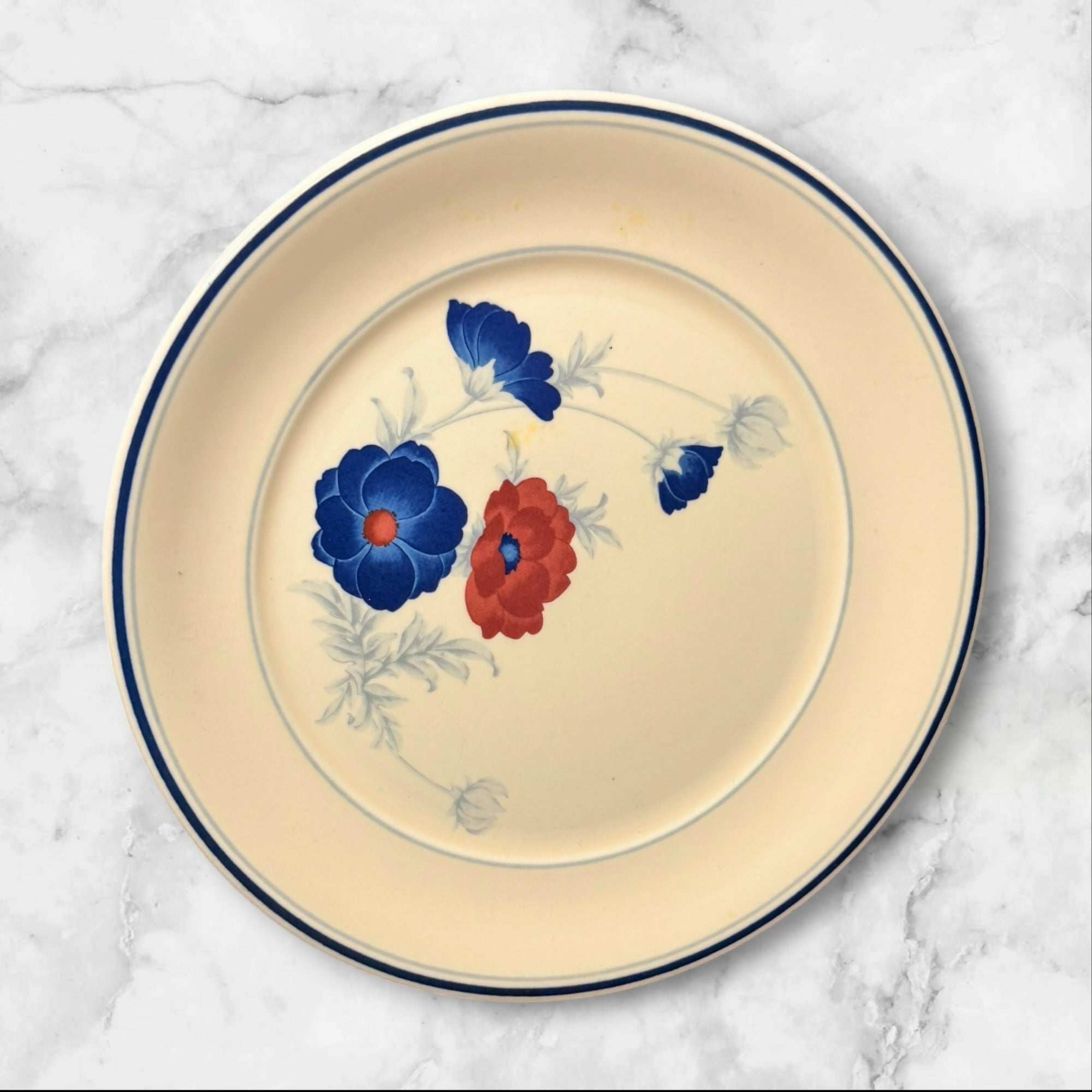 Noritake Harlequin Salad Plates Set of 4 Floral Blue Red Gently Used