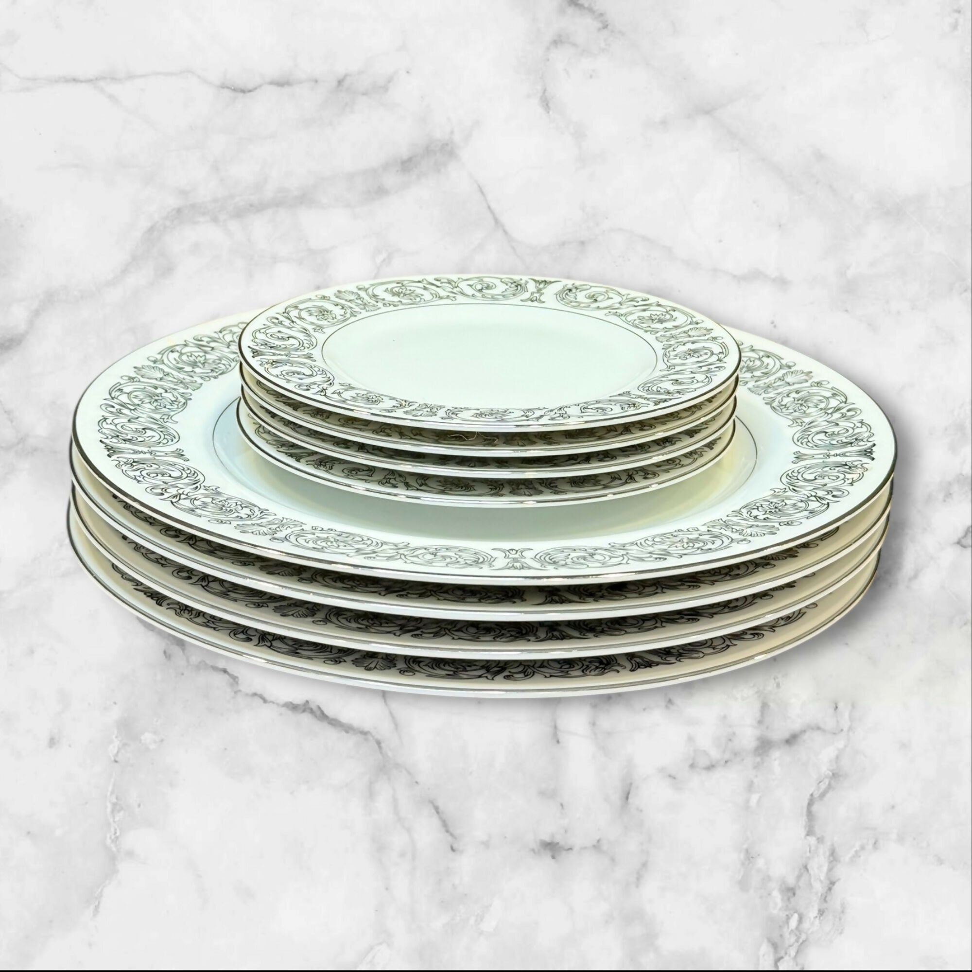 Celebrity Matador Dinnerware Set | 12 Piece | Excellent Condition X