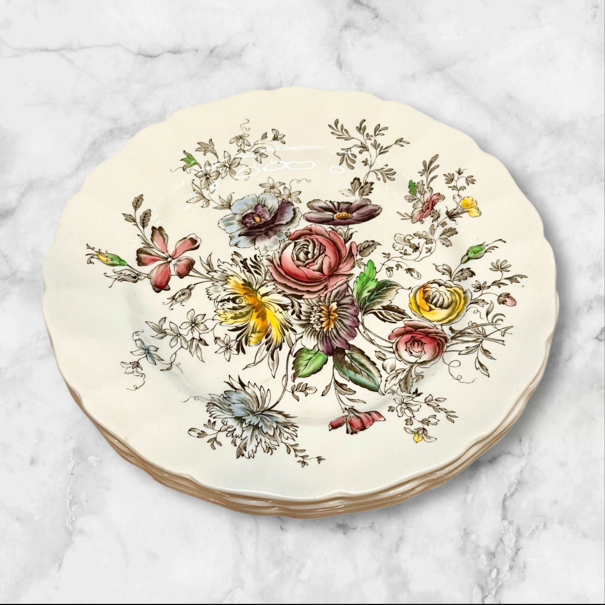 Johnson Brothers Sheraton Floral Center Dinner Plates | Set of 4 | Excellent
