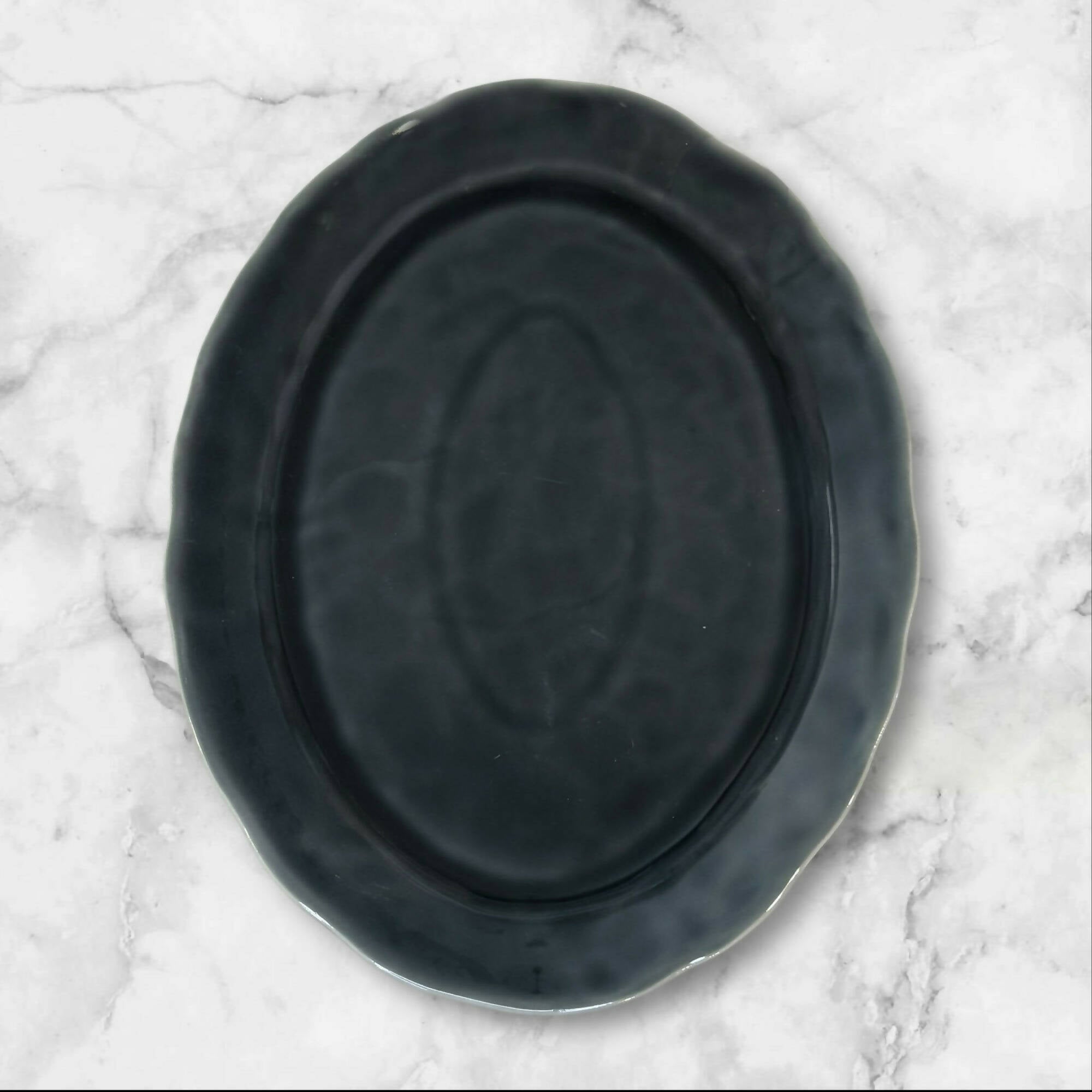 Crate & Barrel Hayes Gray Oval Serving Platter Stoneware | Great Condition