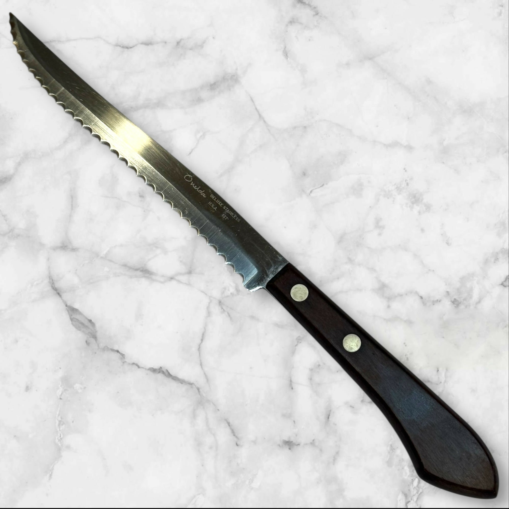 Oneida Deluxe Stainless Serrated Knife | Vintage USA Made | Great Condition