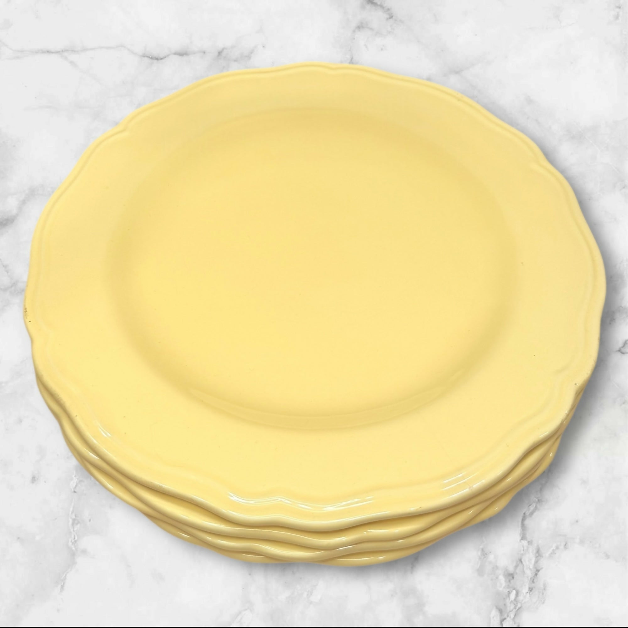 Emily Yellow Dinner Plates | Set of 4 | Scalloped Edge | Great Condition