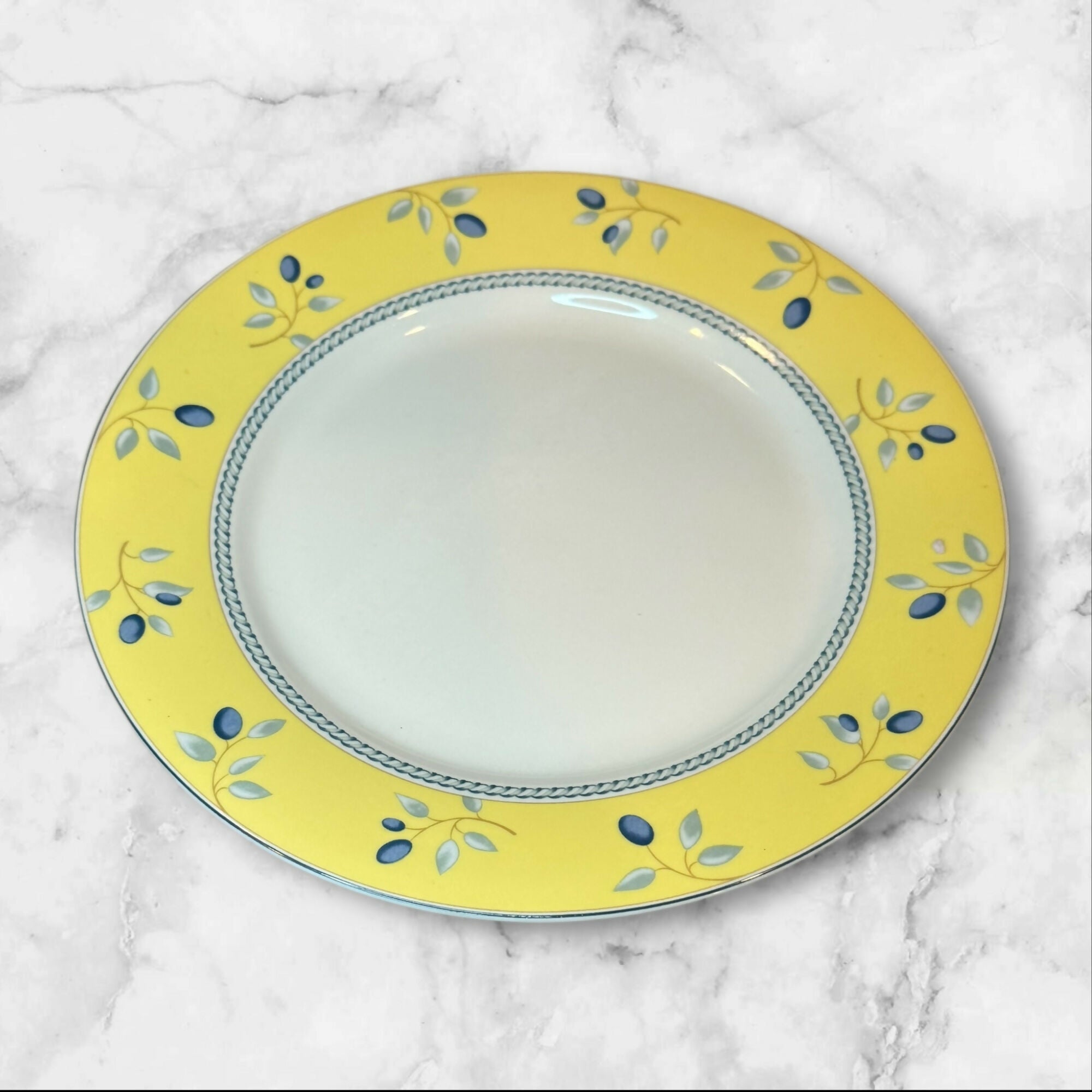 Royal Doulton Blueberry Dinner & Salad Plates | Set of 8 | Great Condition