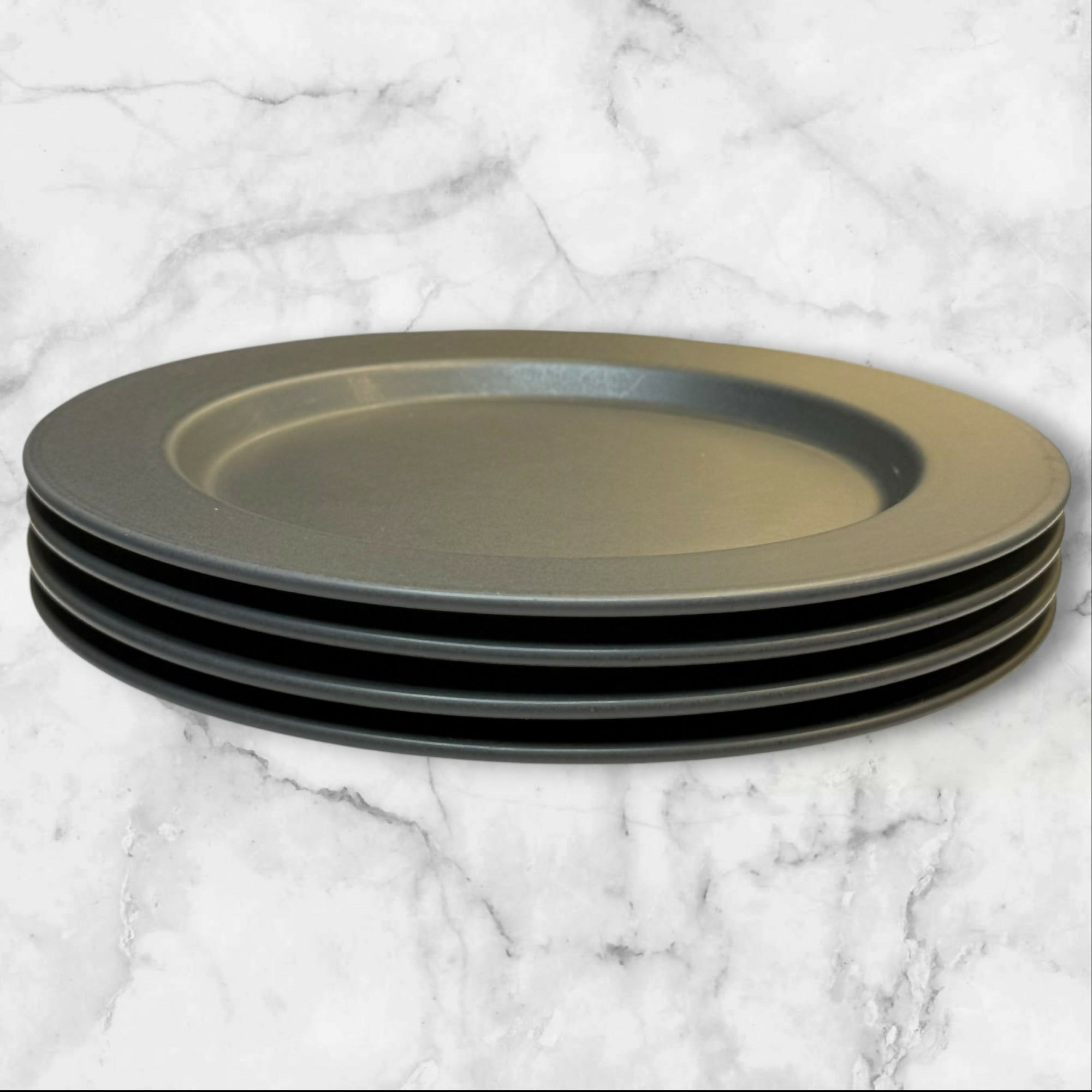 Calvin Klein Kohl Dinner Plates Set of 4 | Excellent Condition | Minor Wear