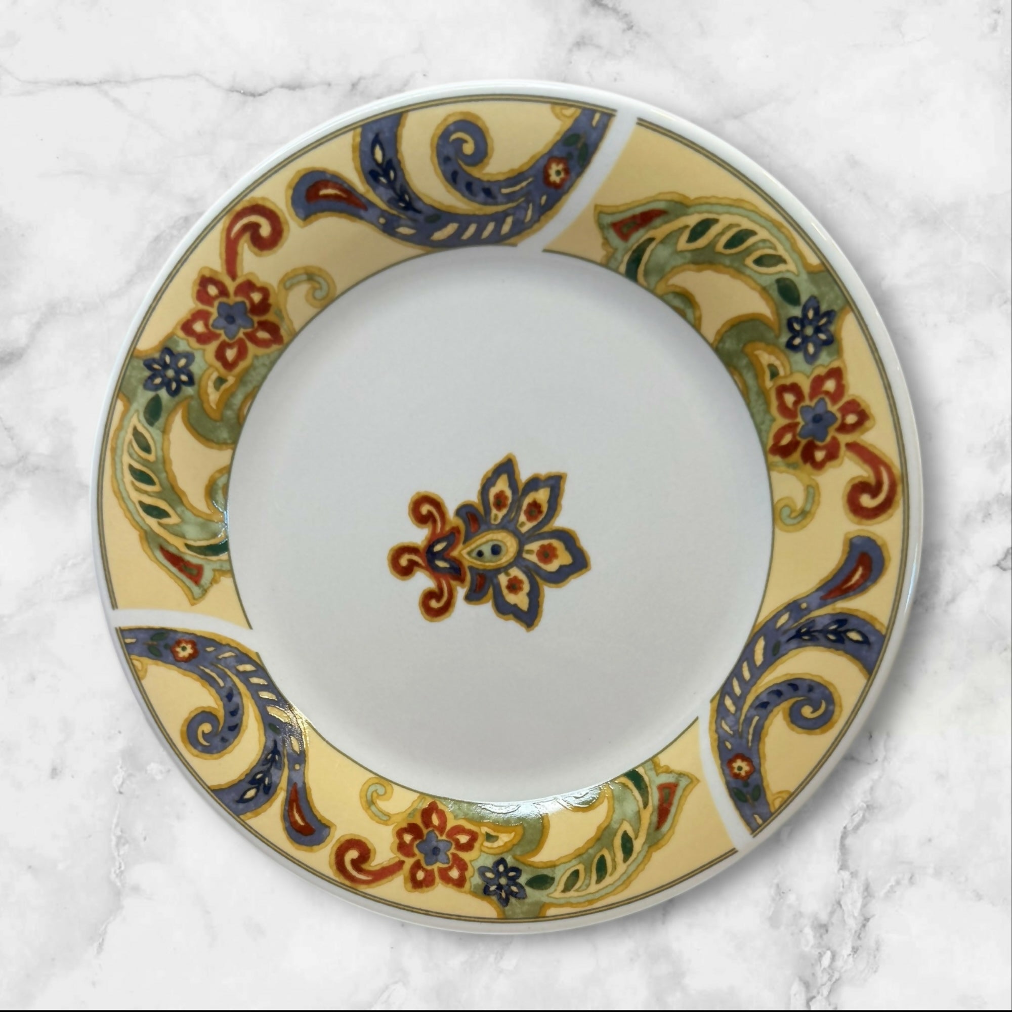 Oneida Erin’s Paisley Dinner & Salad Plates Set of 8 | Excellent Condition