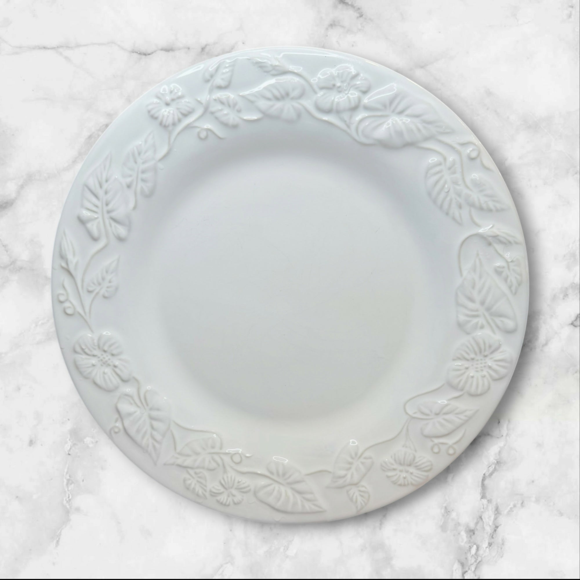 Made in Portugal Embossed Floral Dinner Plates Set of 6 | Great Condition