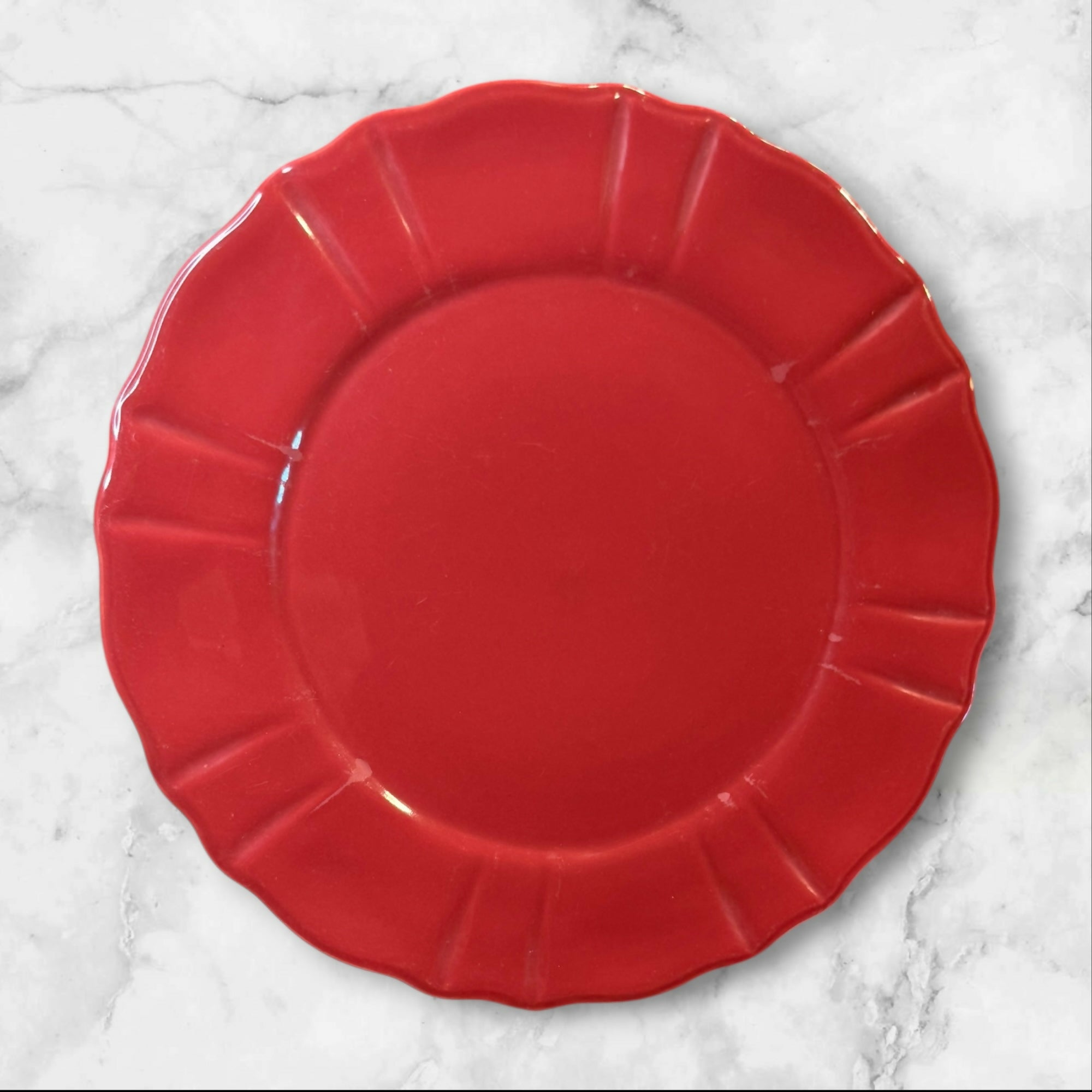 JCPenney Ashley Red Dinner Plates Set of 5 | Gently Used Condition