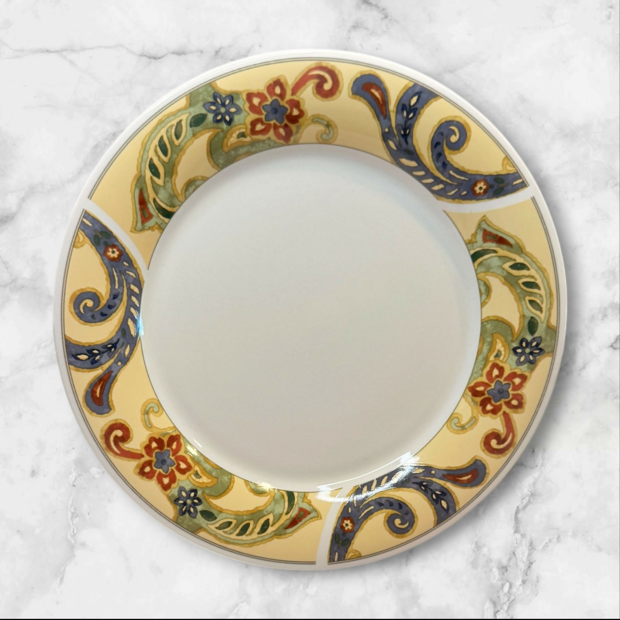 Oneida Erin’s Paisley Dinner & Salad Plates Set of 8 | Excellent Condition