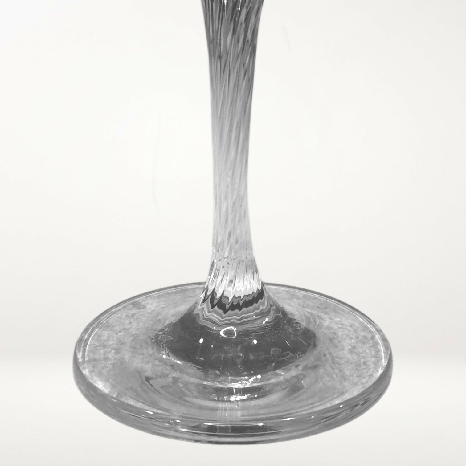 Twisted Stem Crystal Wine Glasses | Set of 2 | Excellent Condition