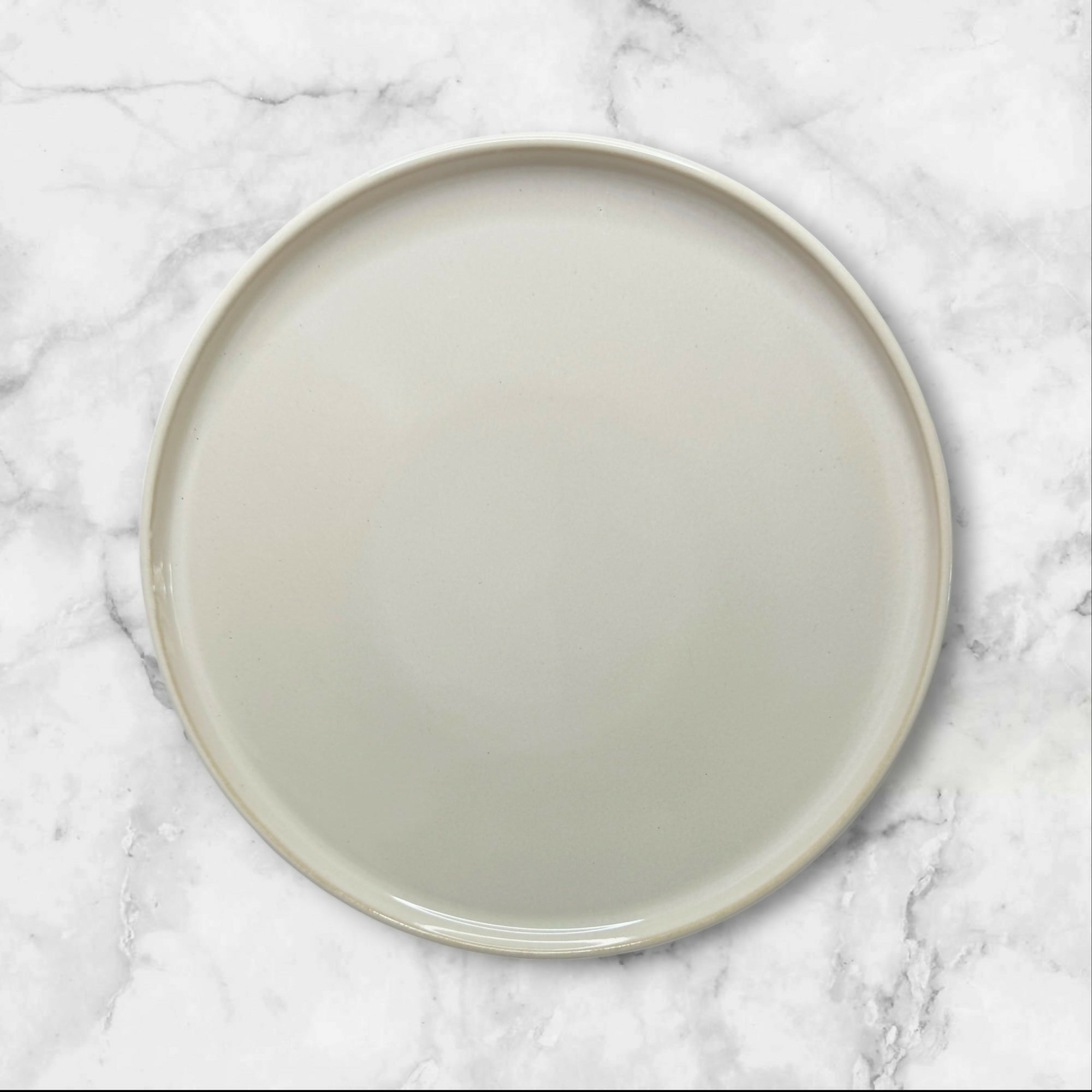 Köök Stoneware Dinner Plates | Set of 5 | Cream | Excellent Condition