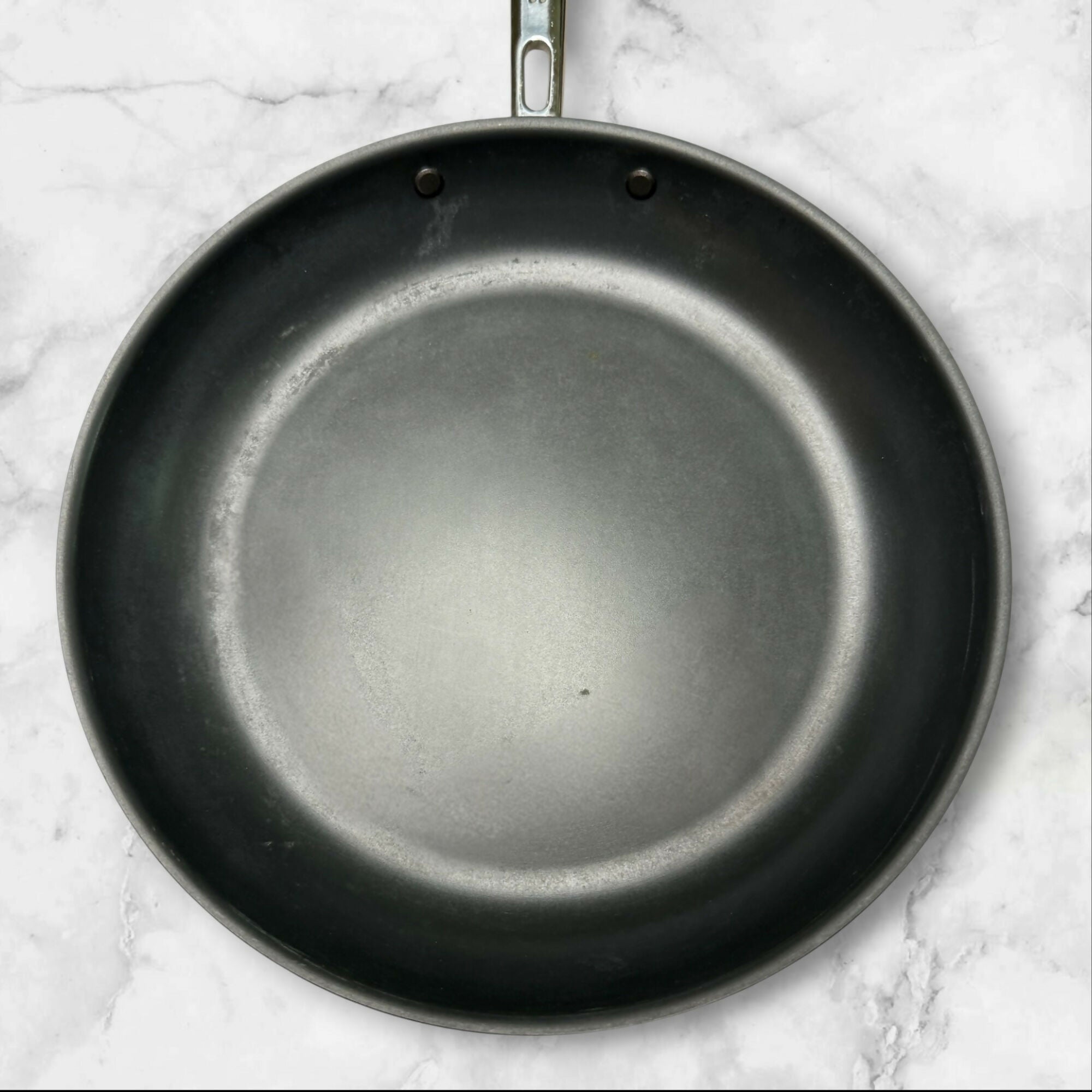 Misen Carbon Steel Fry Pan Skillet | 10.75 Inch | Good Used Condition