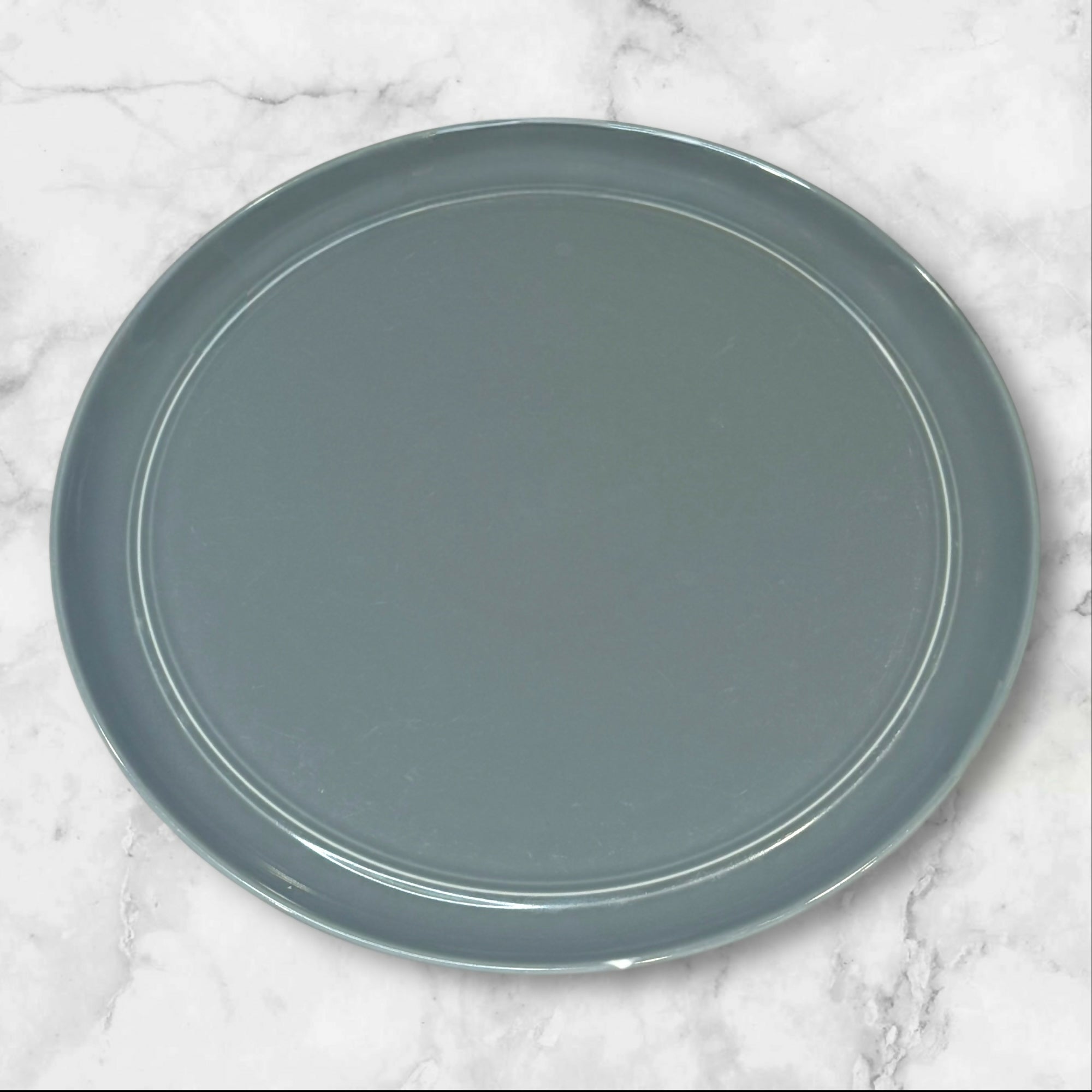 Crate & Barrel Hue Light Grey Dinner Plates | Set of 4 | Great Condition X