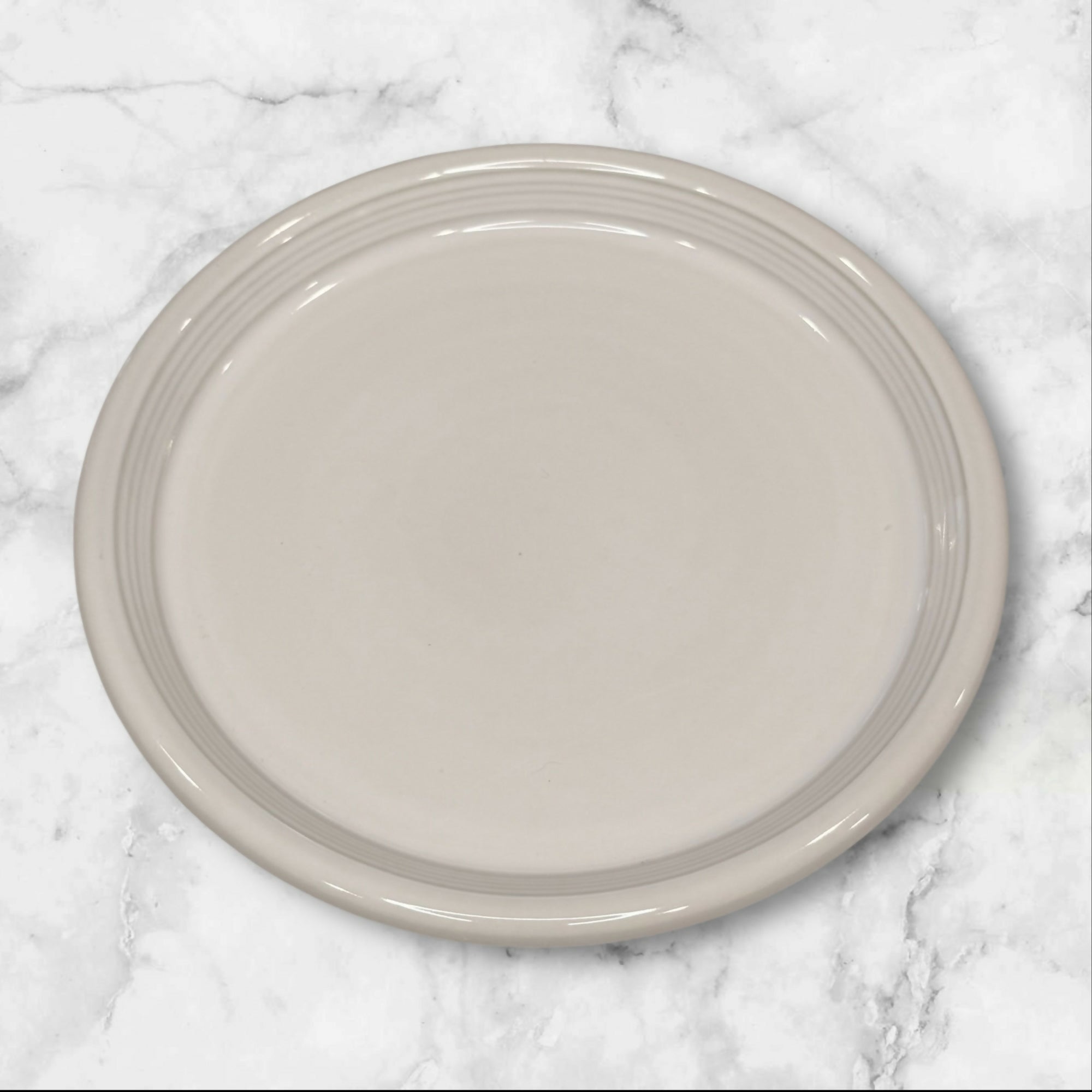 Crate & Barrel White Cream Stoneware Salad Plates | Set of 4 | Immaculate