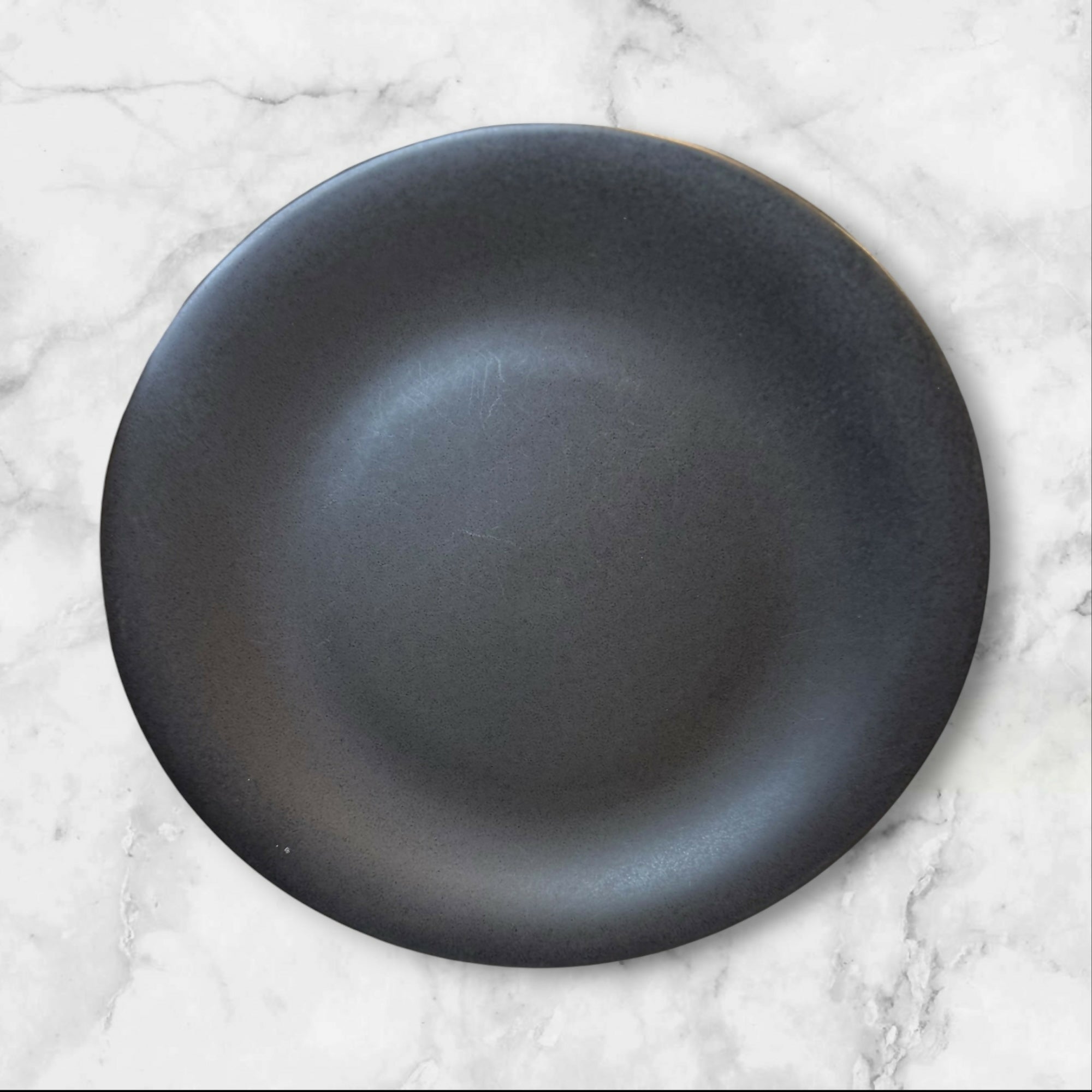 Pottery Barn Ellipse Black Dinner Plates | Set of 3 | Great Condition