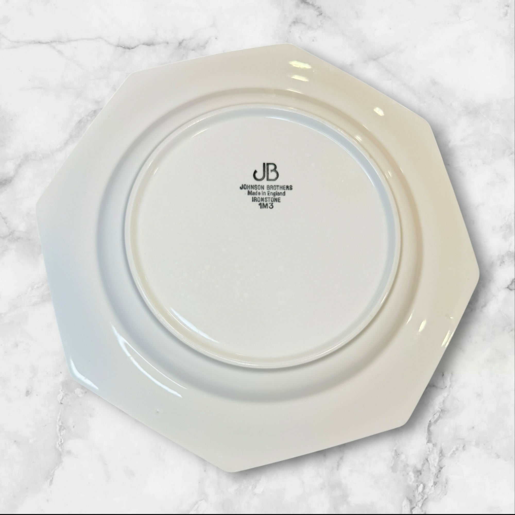 Johnson Brothers Heritage White Dinner Plates | Set of 3 | Great Condition