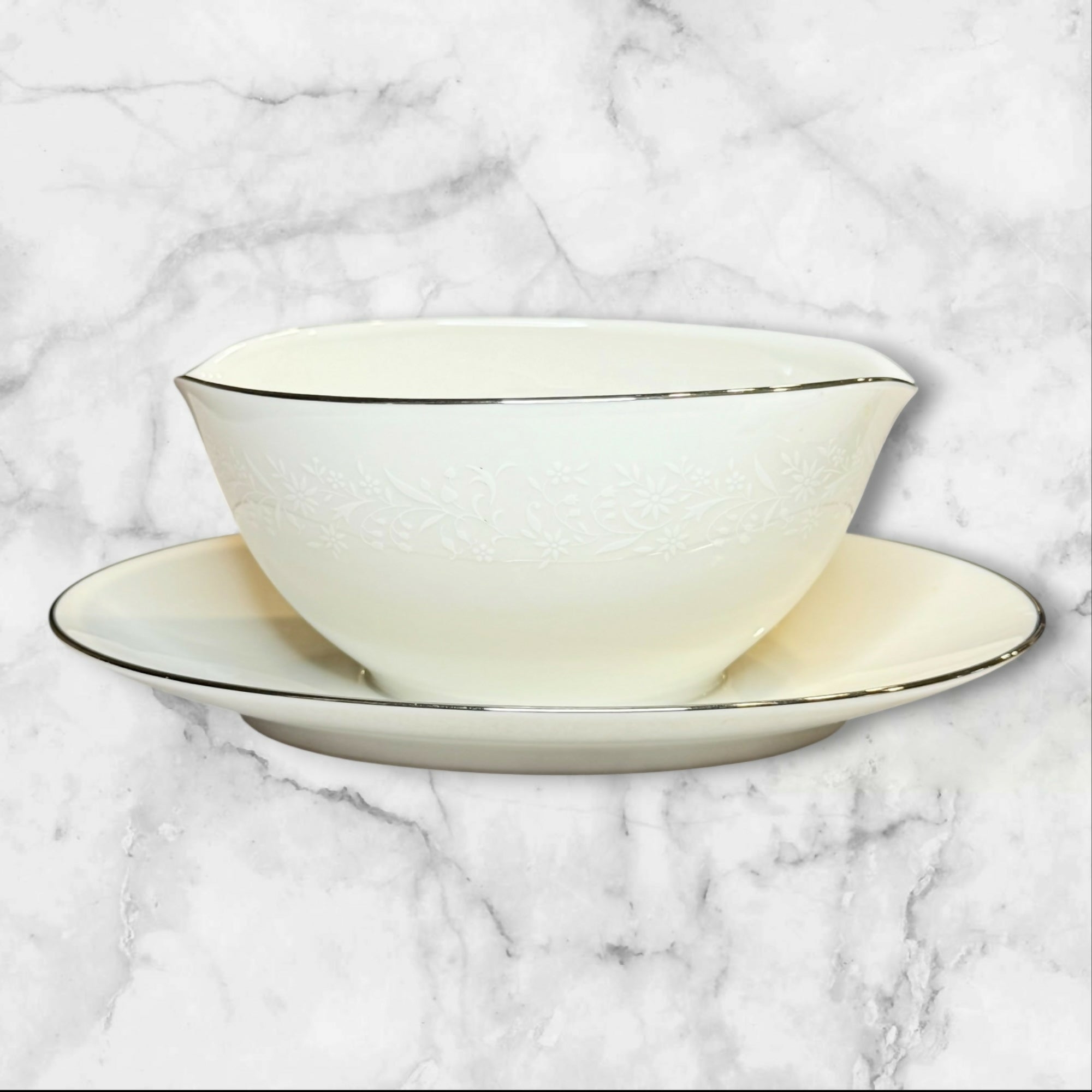 Noritake Lorelei Gravy Boat with Attached Underplate | Excellent Condition