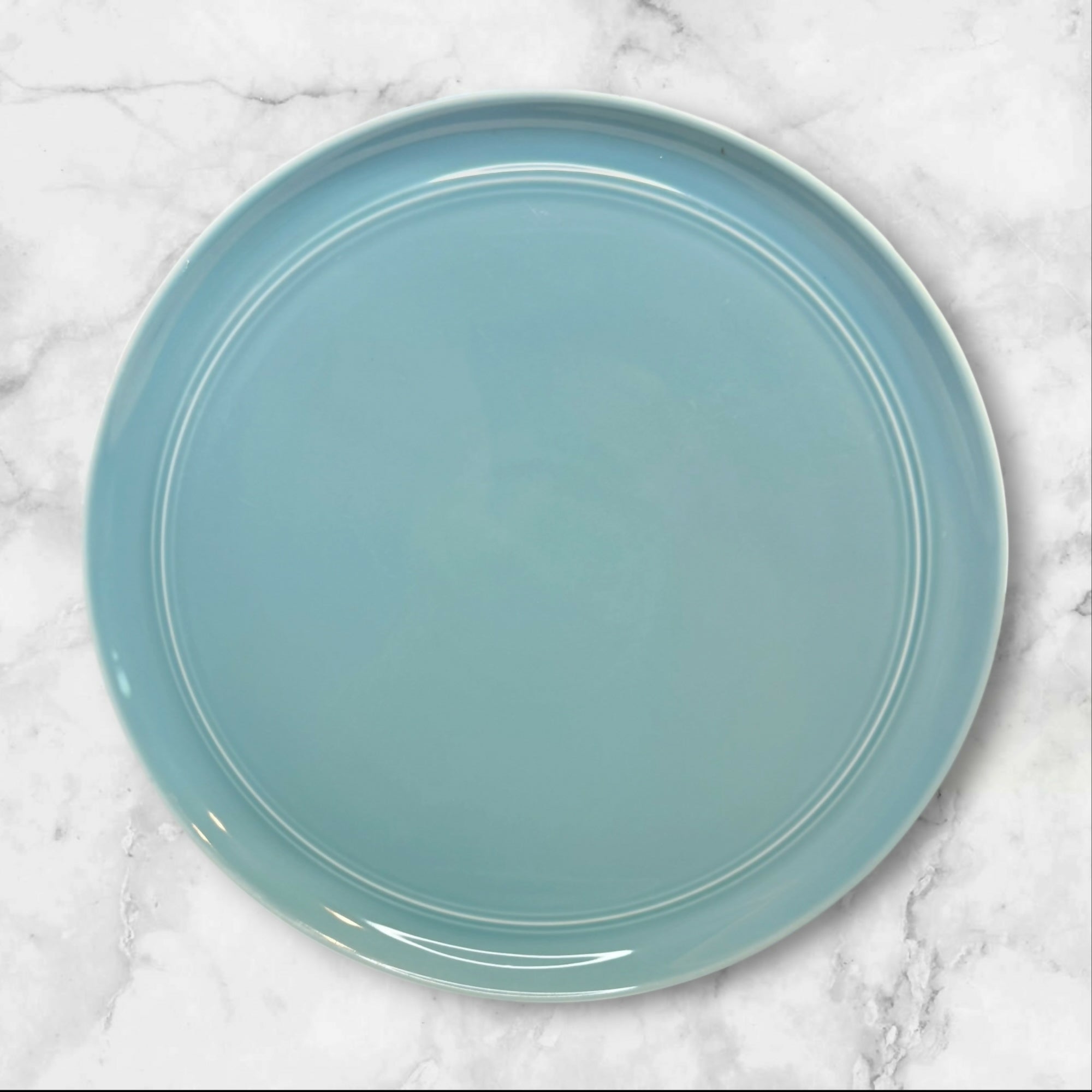 Crate & Barrel Hue Blue Dinner Plates | Set of 4 | Great Condition