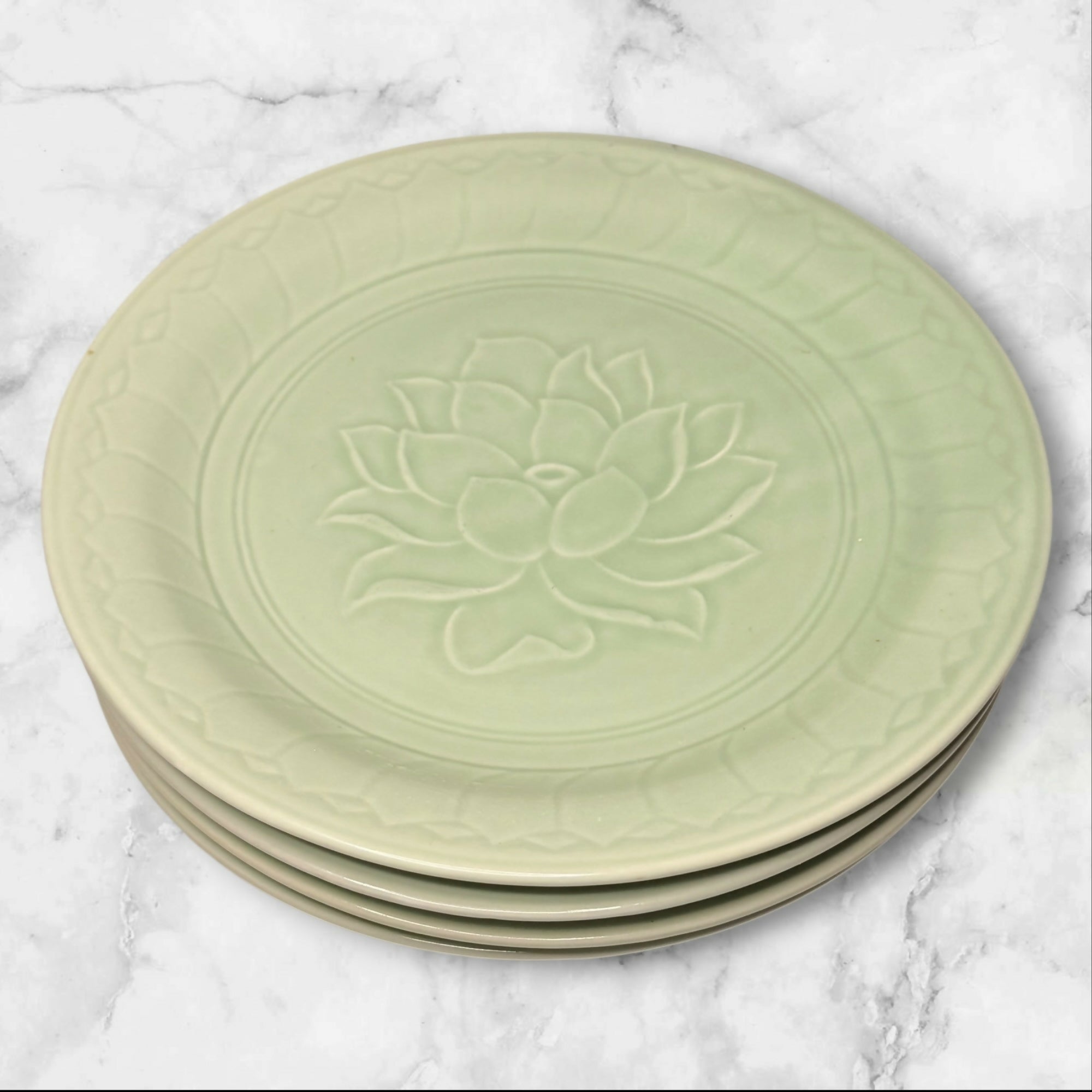 Celadon Green Lotus Dinner Plates Set of 4 Embossed Stoneware Excellent