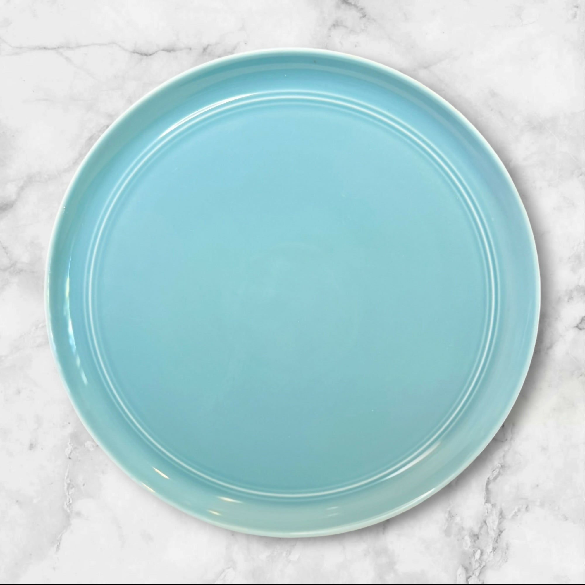 Crate & Barrel Hue Blue Dinner Plates | Set of 4 | Great Condition