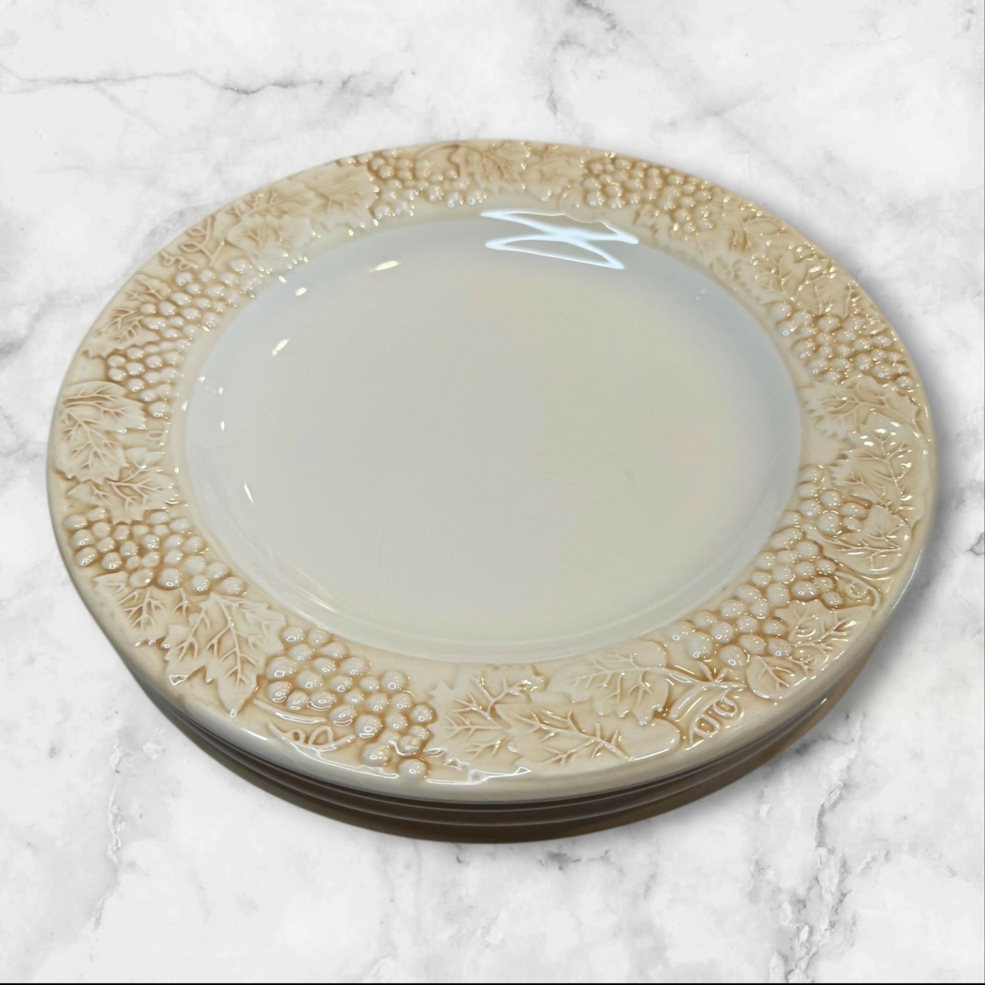 Portugal POR42 Raised Grapes Dinner Plates Set of 4 | Antique | Good Cond