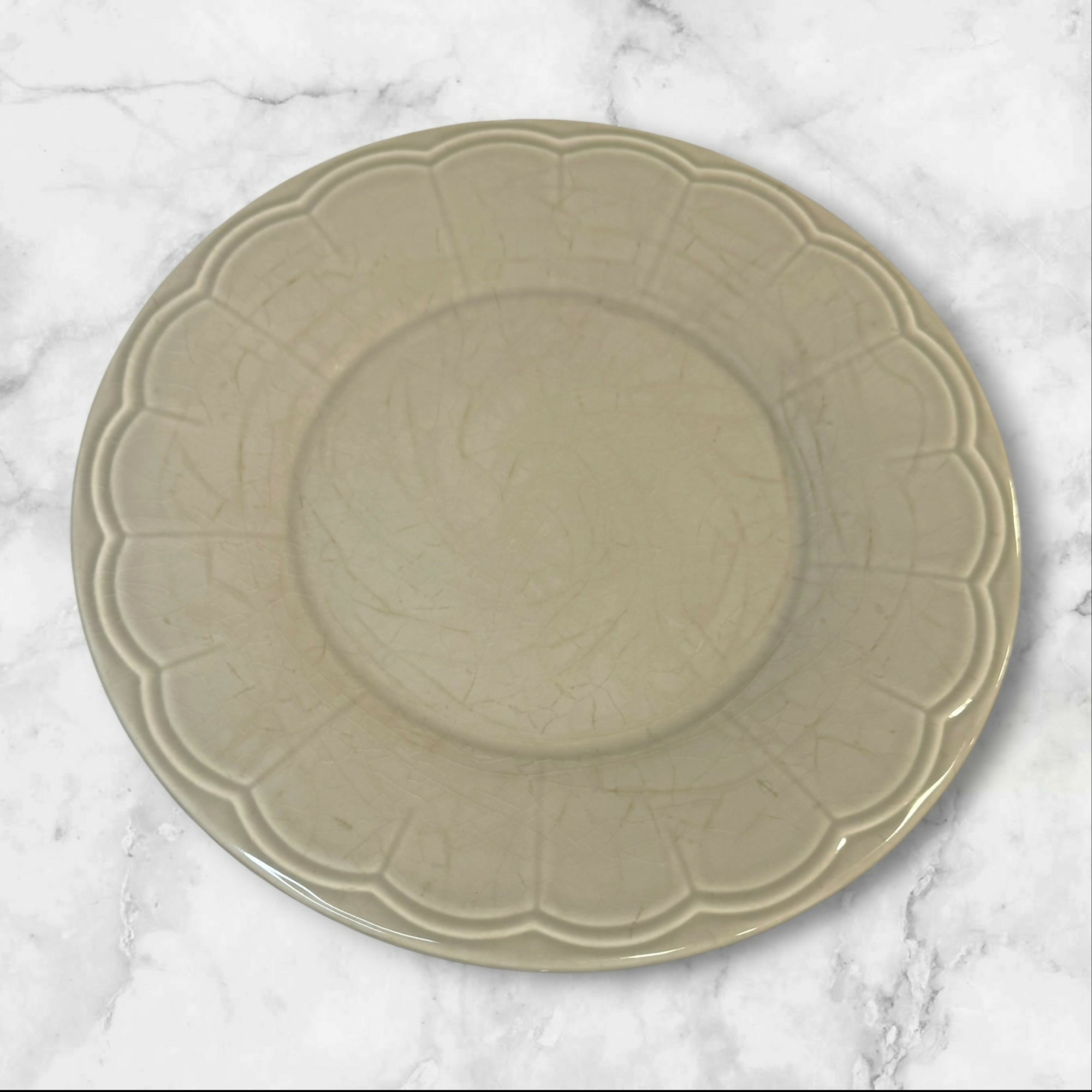 Euro Ceramica Naperon Dove Grey Dinnerware Set | 8 Pc | Good Used Condition