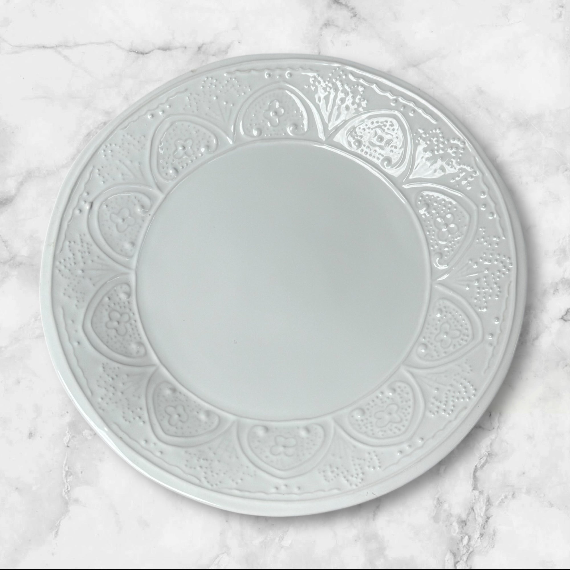 Sweet Ceramics White Dinner Plates 11.75” Set of 3 - Immaculate