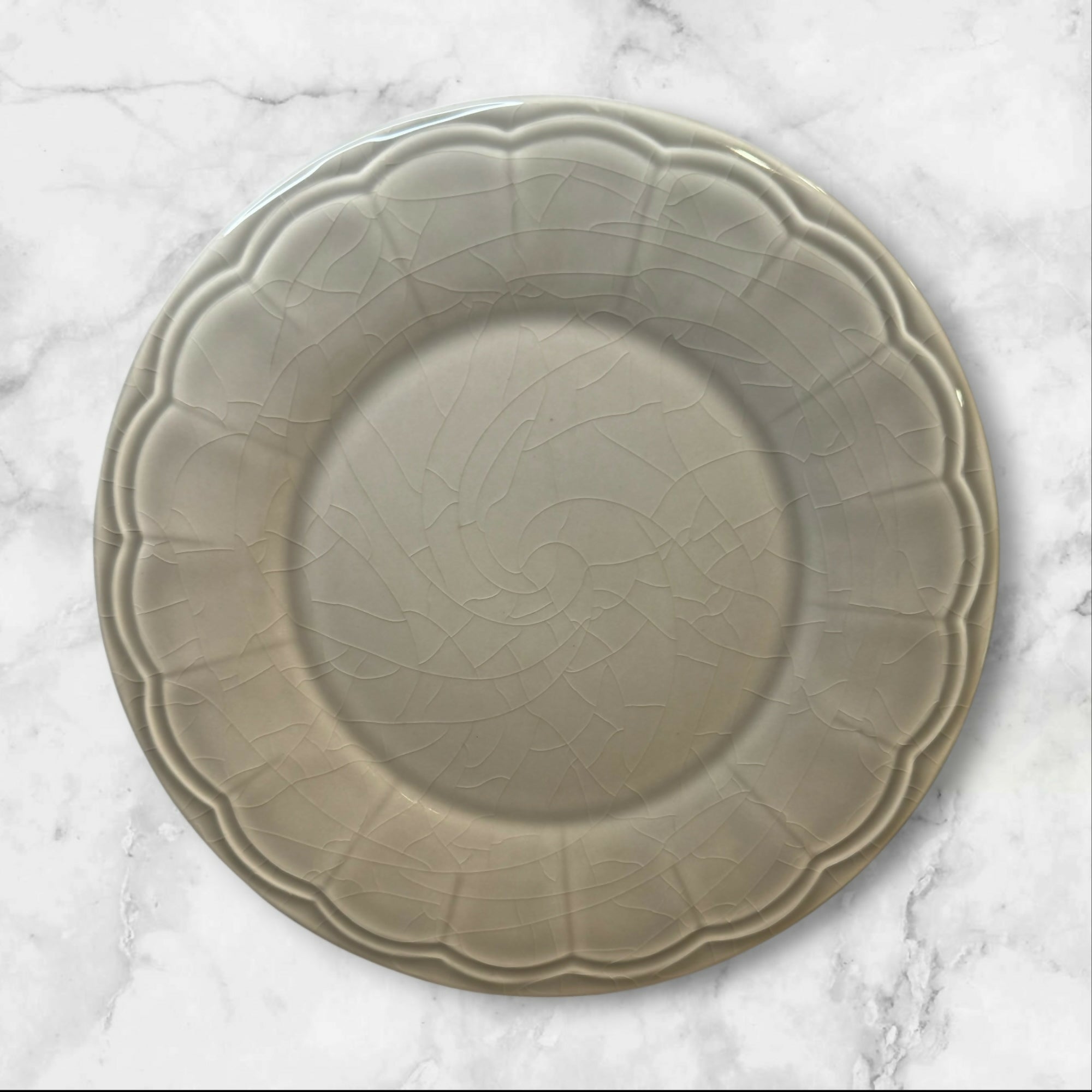Euro Ceramica Naperon Dove Grey Dinnerware Set | 8 Pc | Good Used Condition