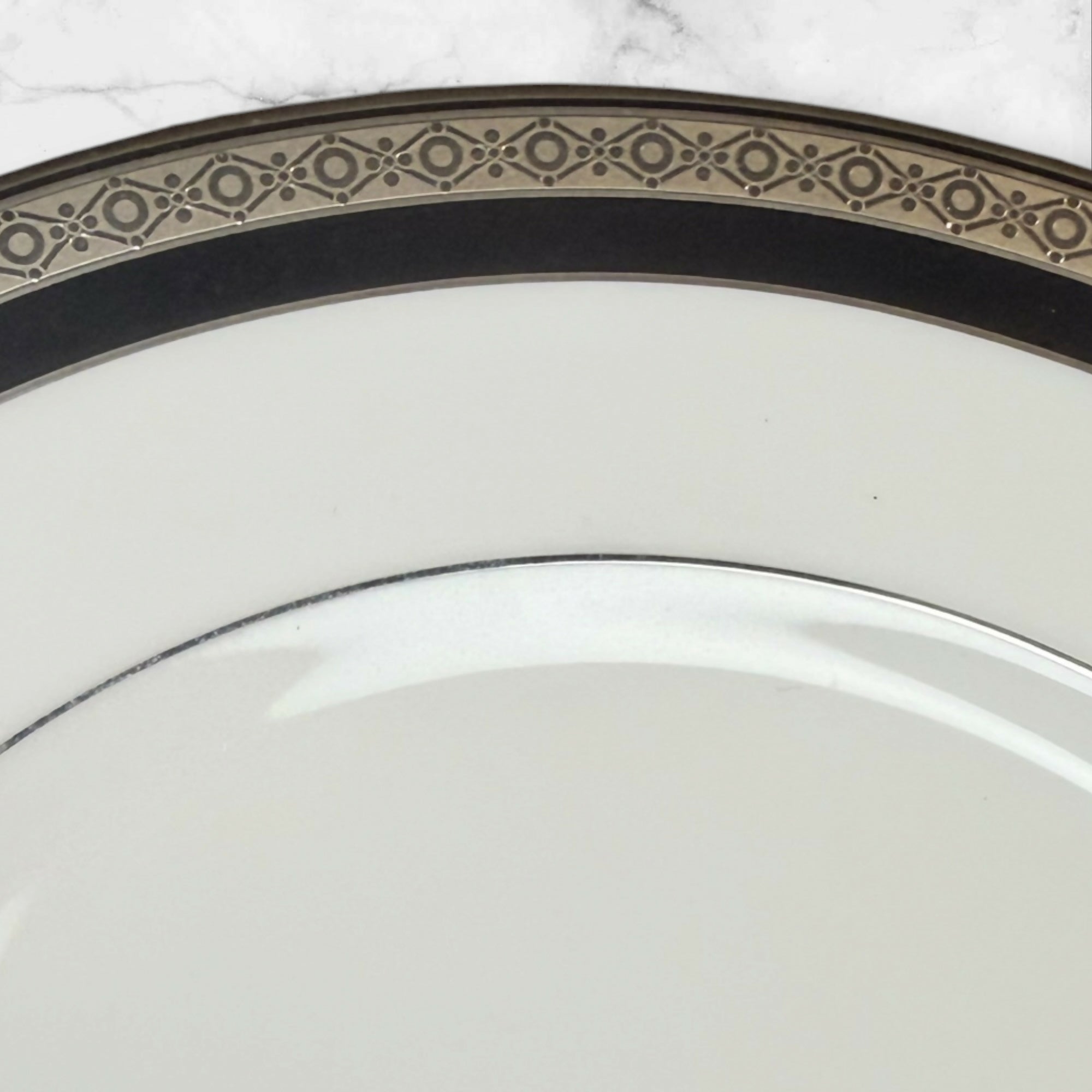 Waterford Colleen Dinnerware Set | 12 Pc Mixed Plates | Excellent Condition