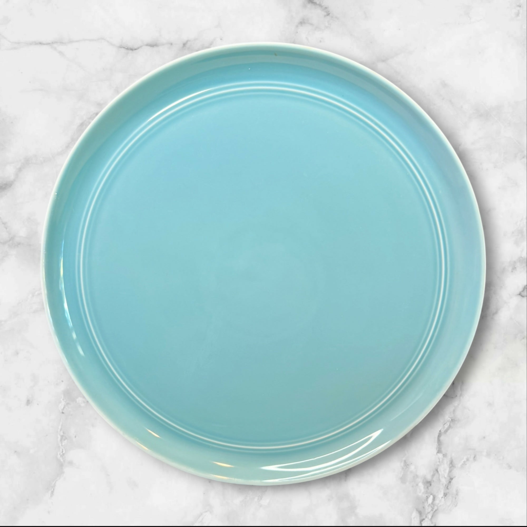 Crate & Barrel Hue Blue Dinner Plates | Set of 4 | Great Condition