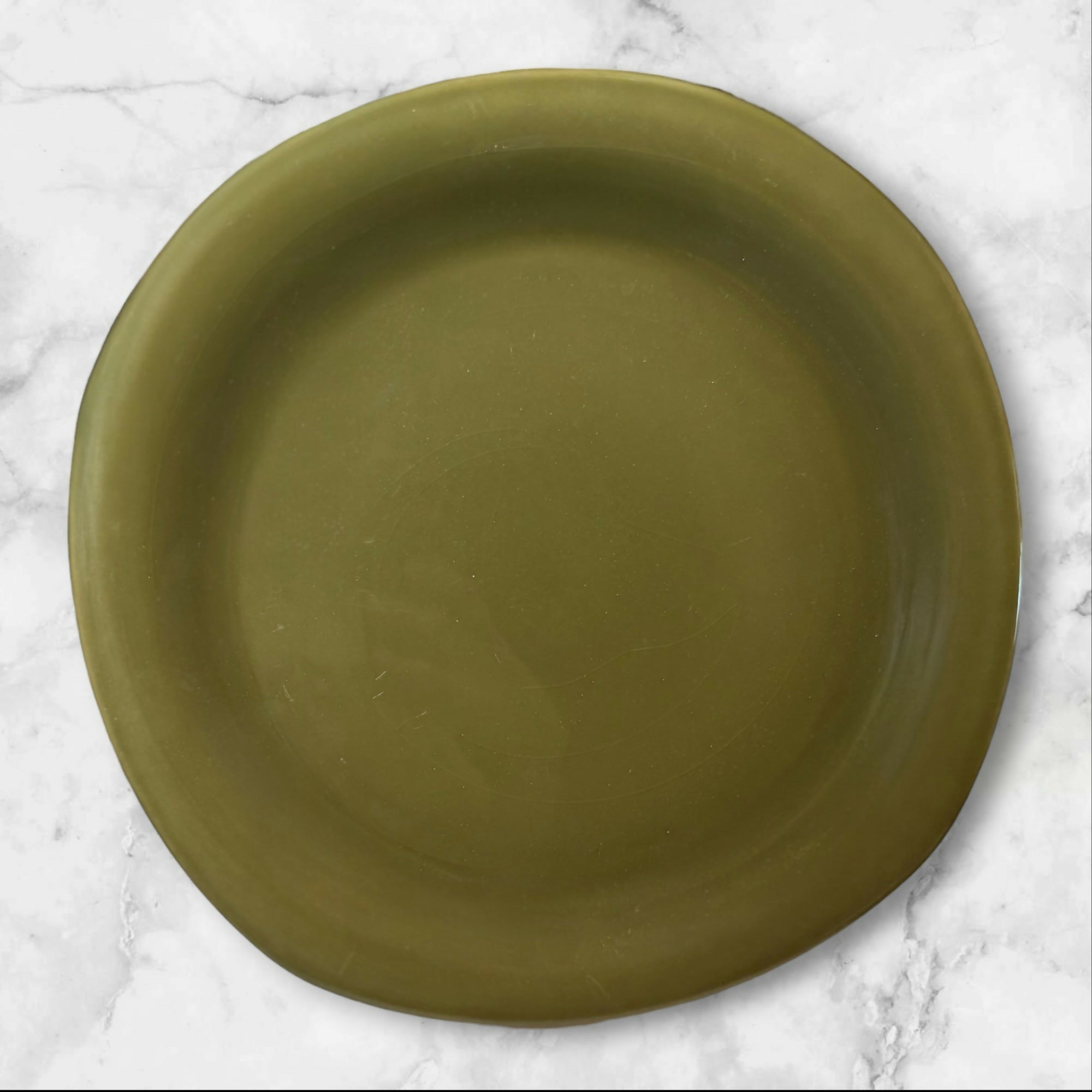 World Market Quad Olive Green Dinner Plates | Set of 6 | Good Condition