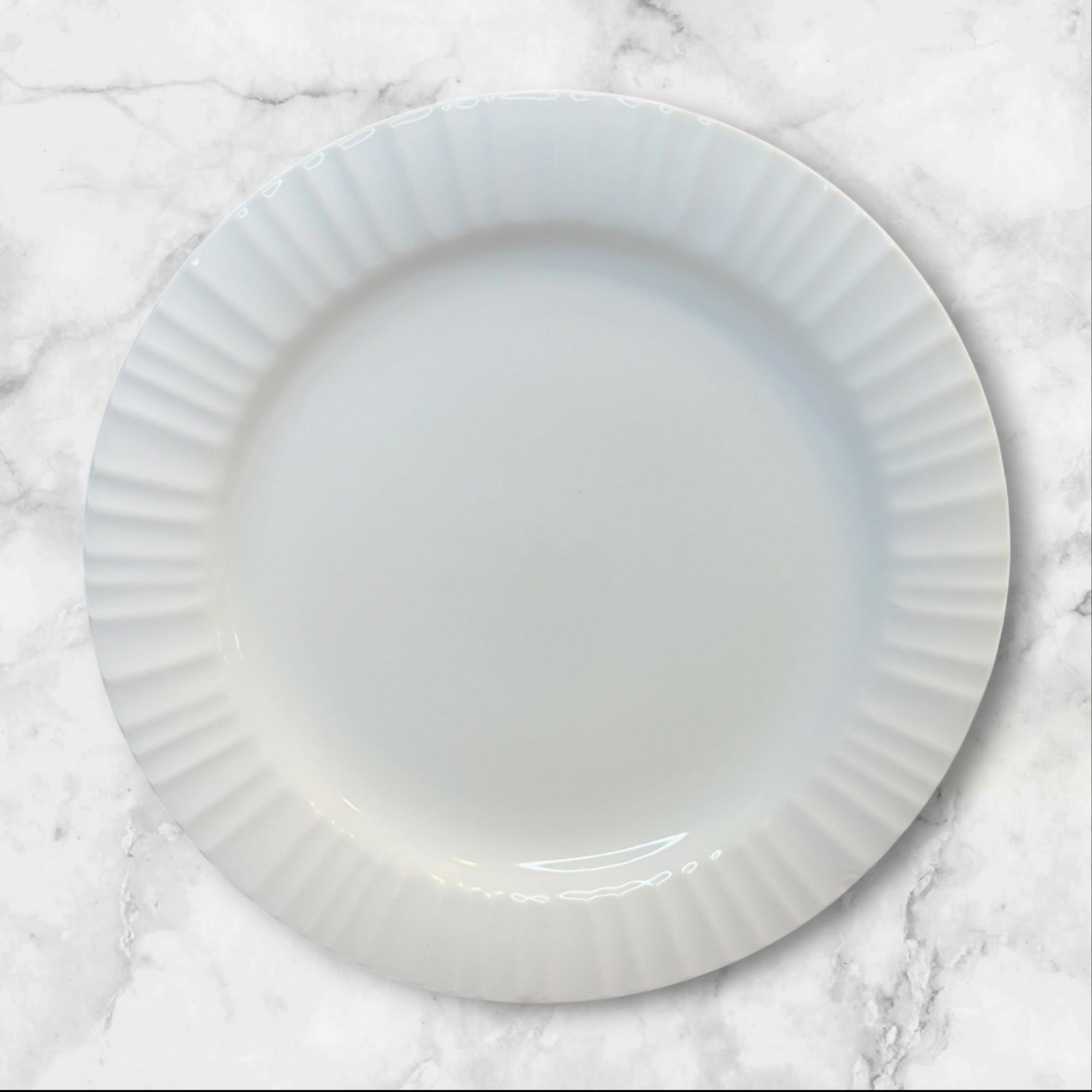 Corelle French White Dinner Plates | Set of 4 | Great Condition