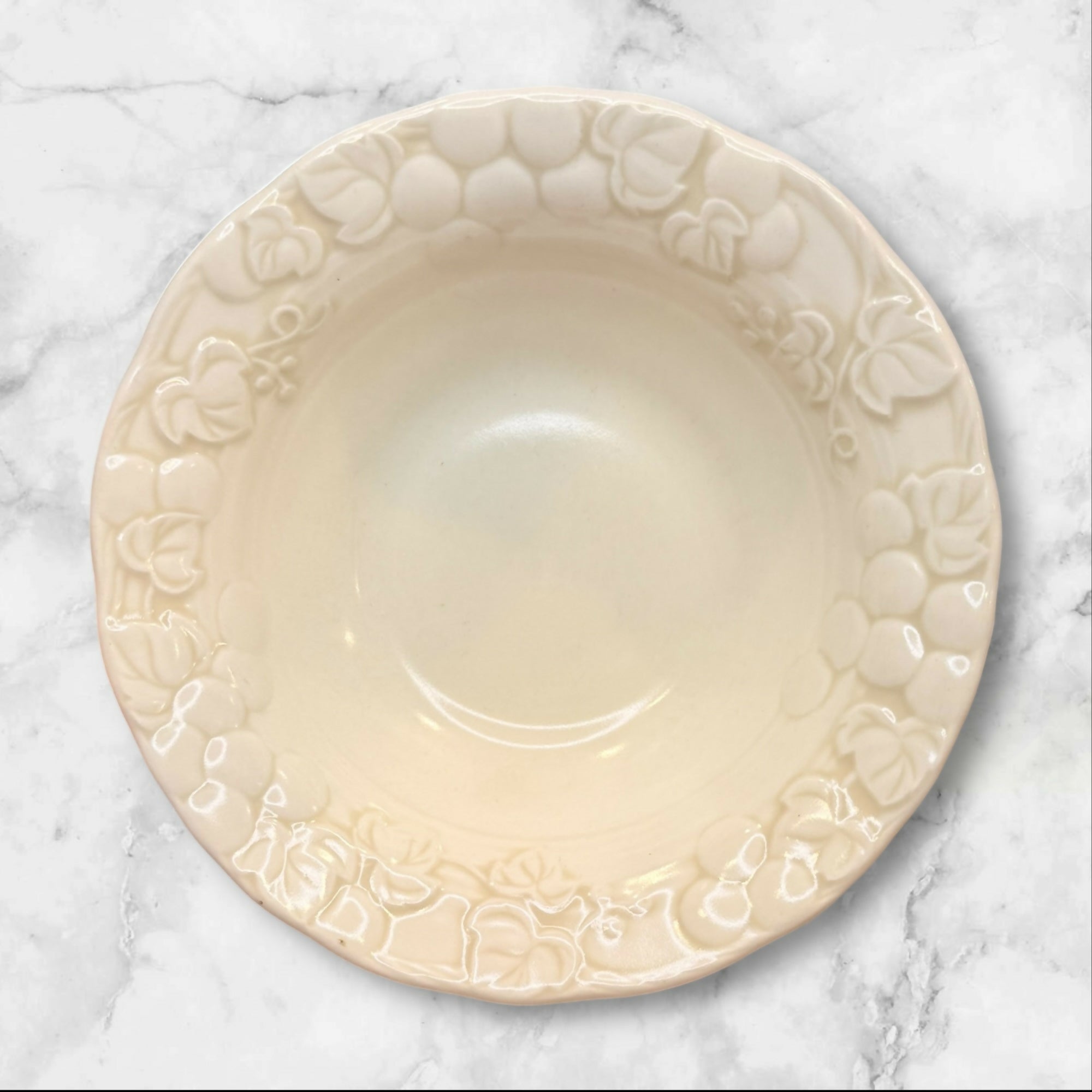 Metlox Poppytrail Antique Grape White Bowls | Set of 4 | Great Condition