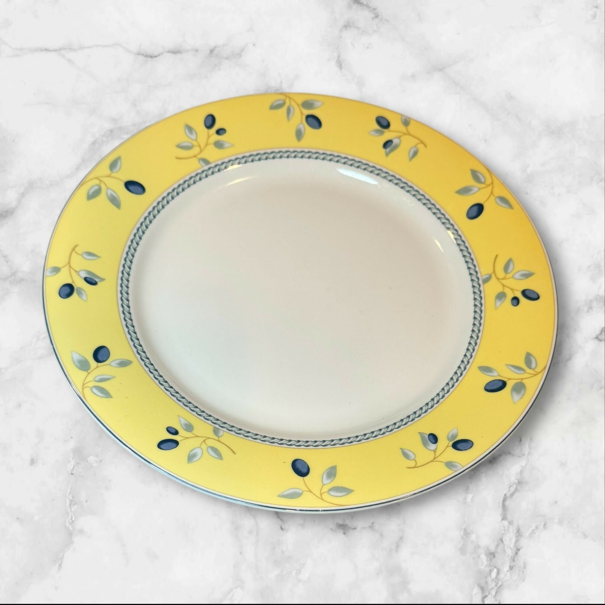Royal Doulton Blueberry Dinner & Salad Plates | Set of 8 | Great Condition