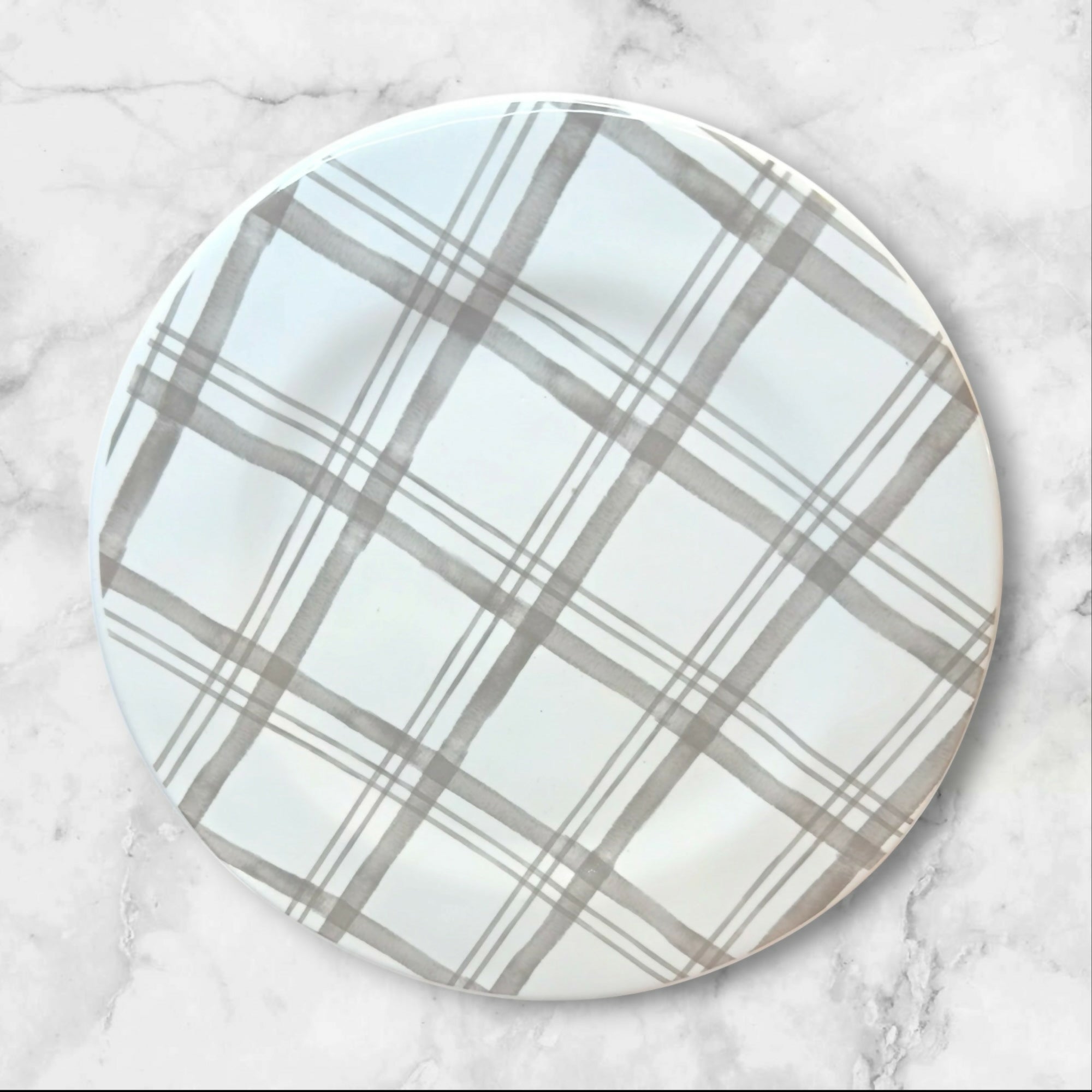 Pier 1 Plaid Dinner Plates | Set of 4 | Excellent Condition