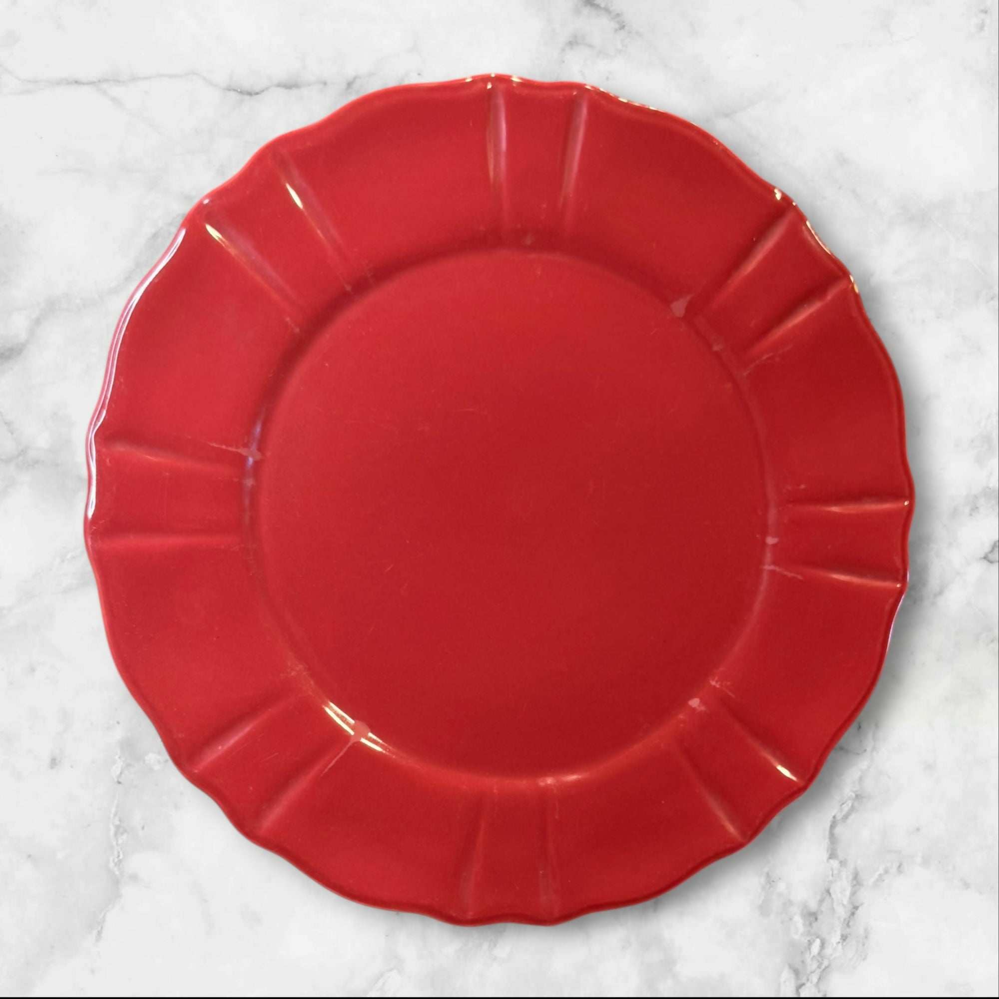 JCPenney Ashley Red Dinner Plates Set of 5 | Gently Used Condition