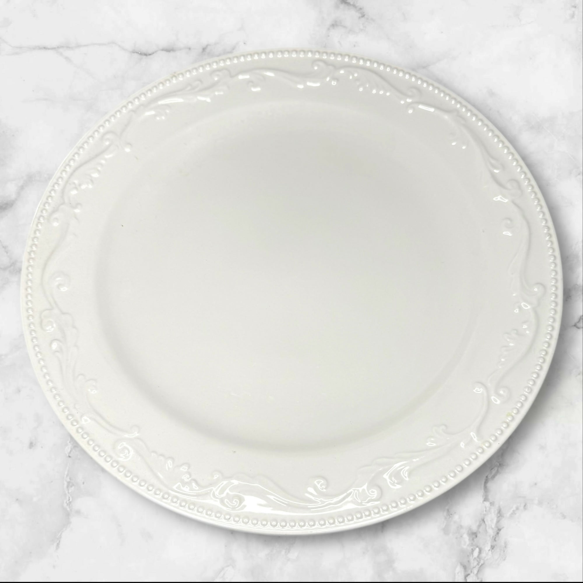 Mesa International White Embossed Dinner Plates | Set of 6 | Great Condition