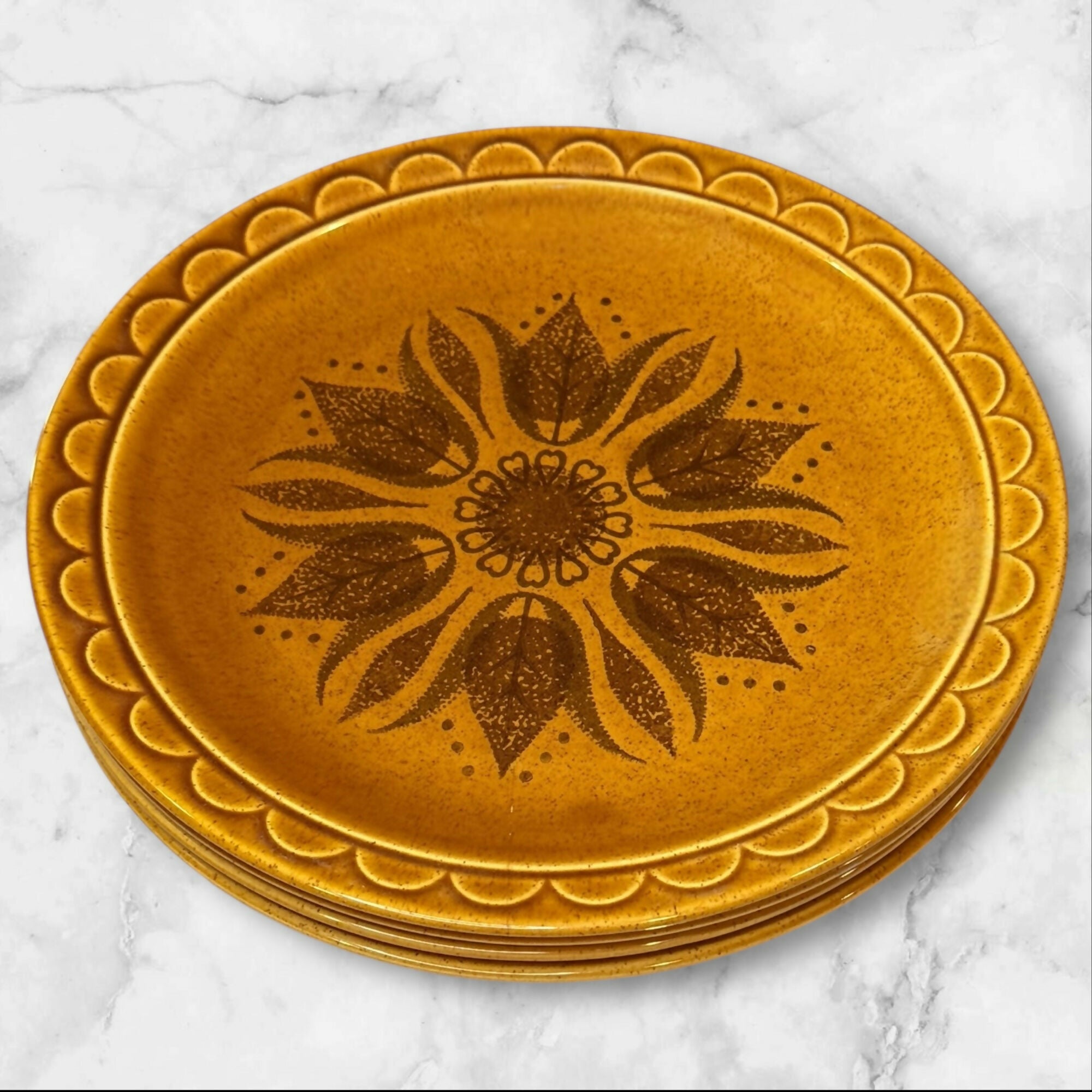 Homer Laughlin Golden Harvest Dinner Plates | Set of 4 | Great Condition