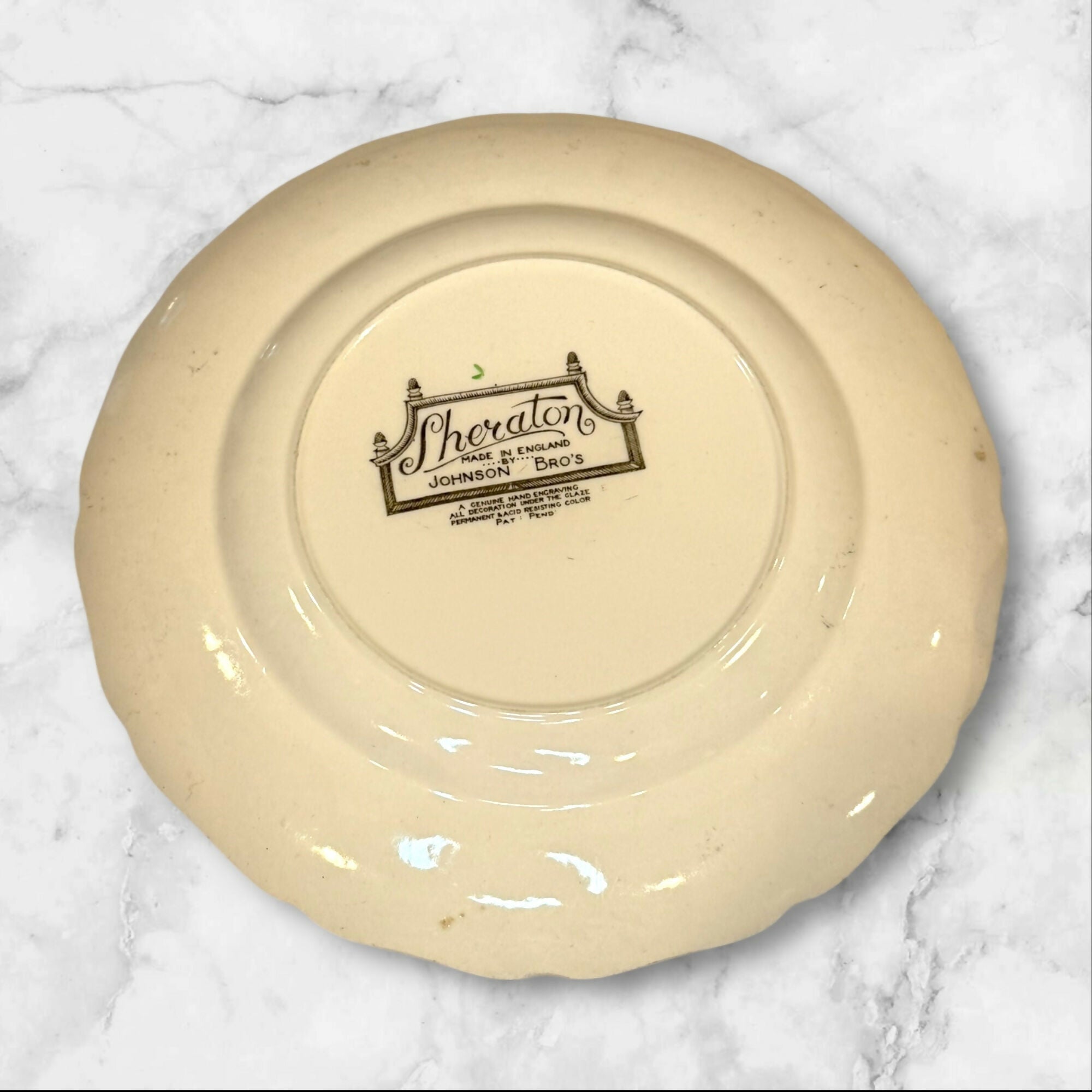 Johnson Brothers Sheraton Floral Center Dinner Plates | Set of 4 | Excellent